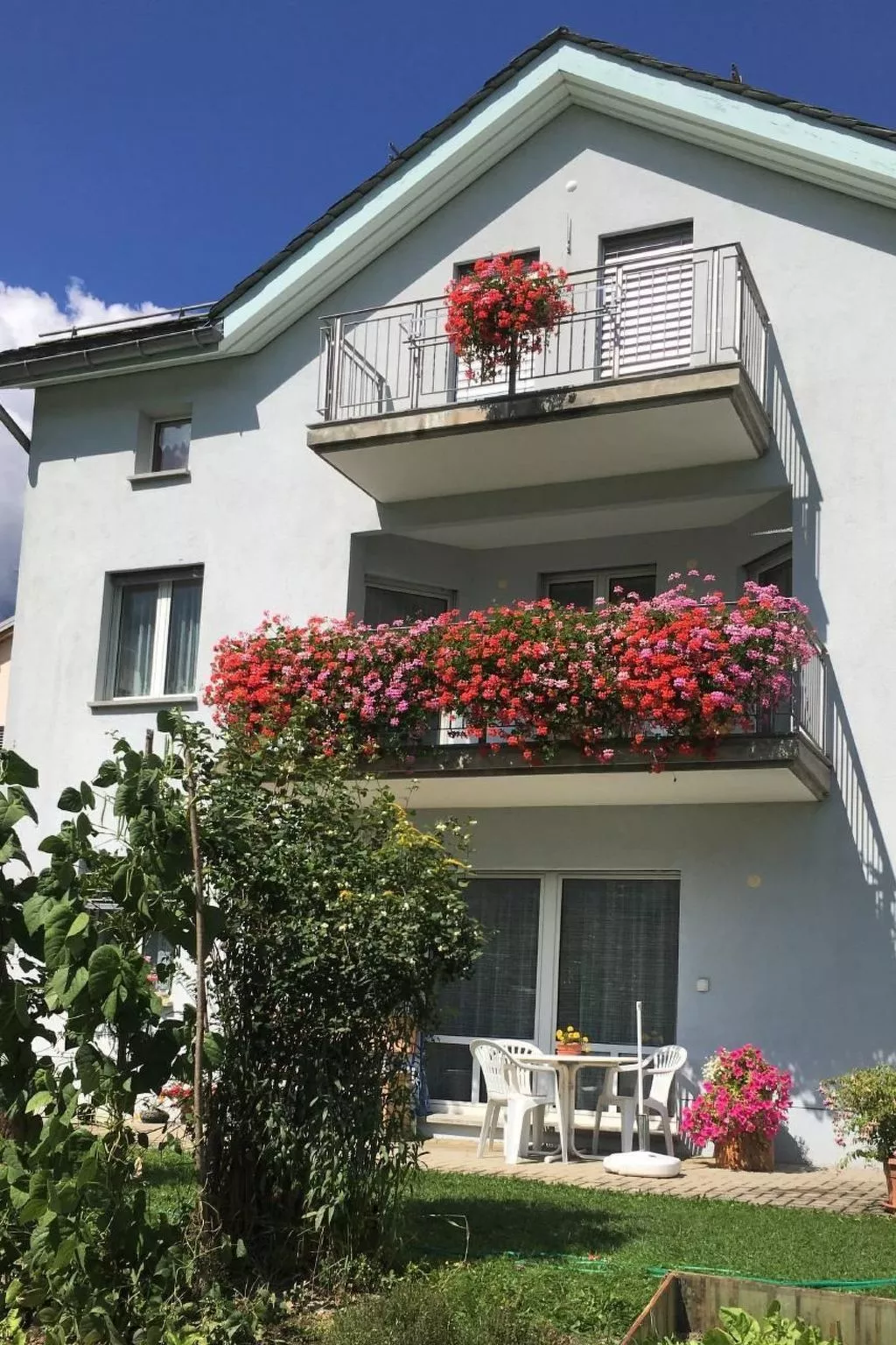 Wohnung mit Bergblick-Image-tags.info