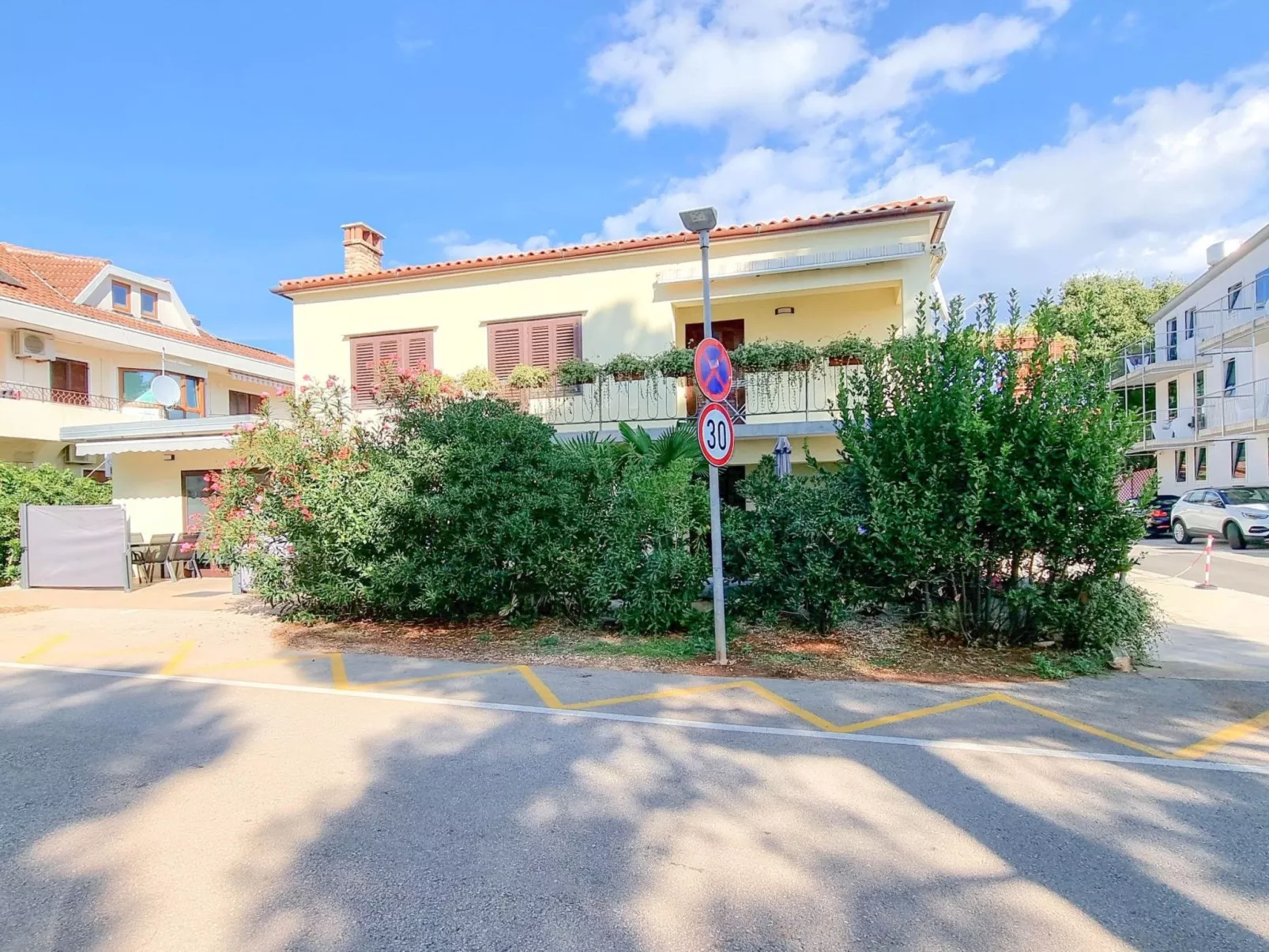 Für 4 Personen ca. 40 m&sup2; in Novigrad, Adriaküste Kroatien (Westküste von I-Buiten