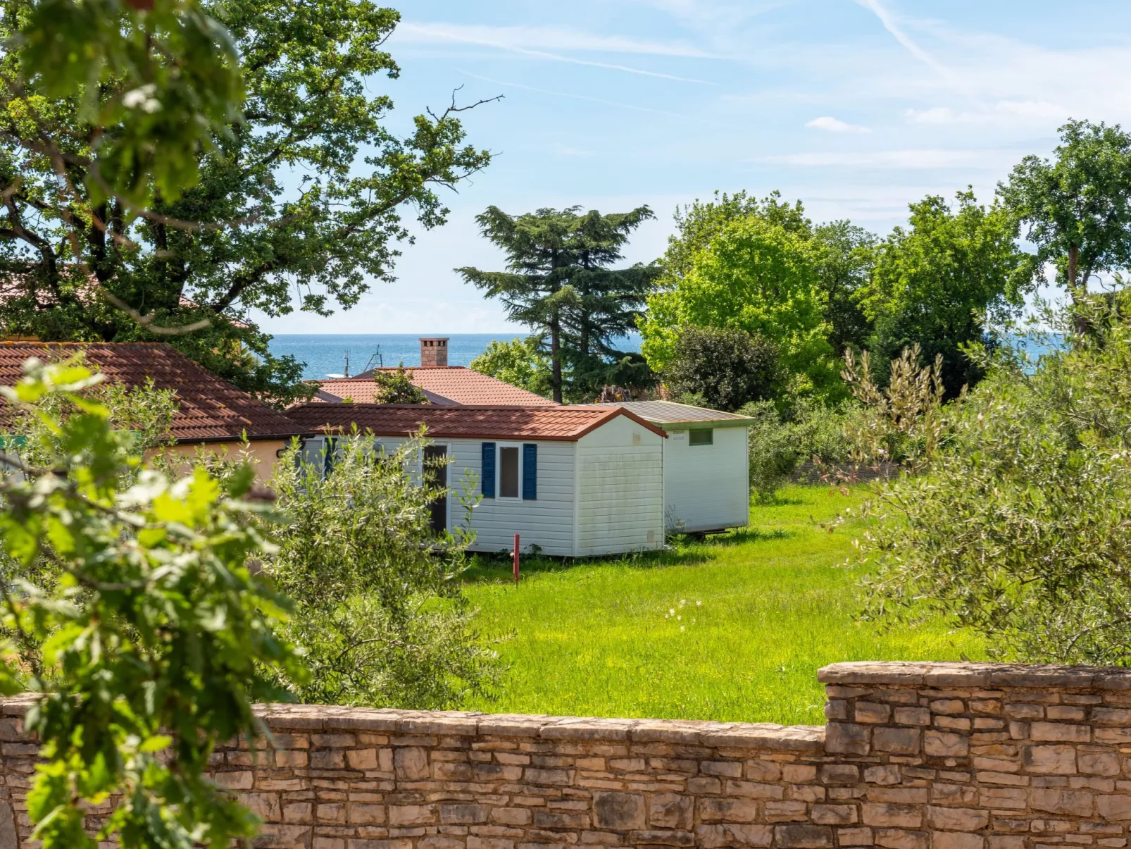 Mit eigenem Garten und Terrasse-Buiten