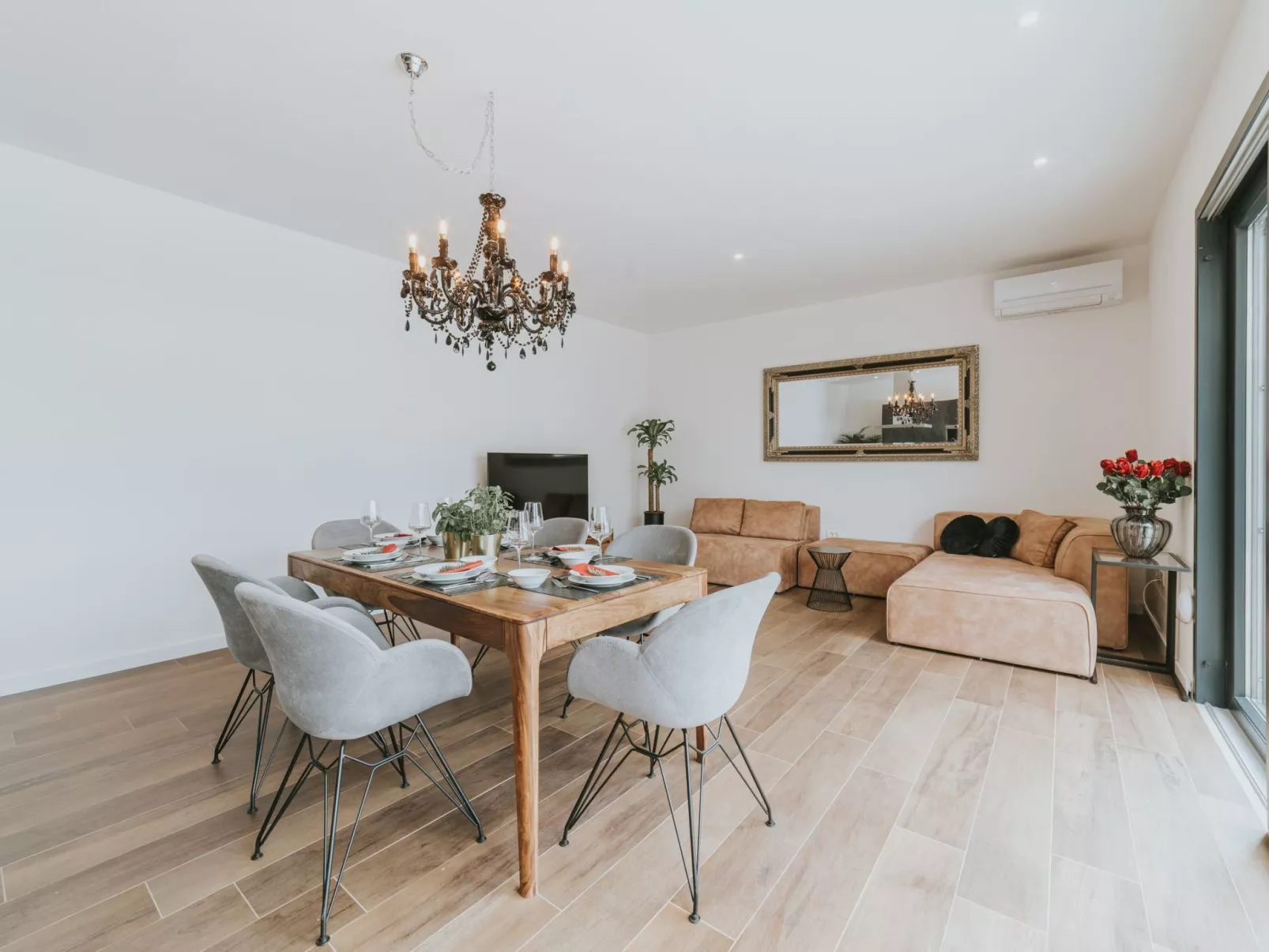 Haus in Novigrad mit privatem Pool-Binnen