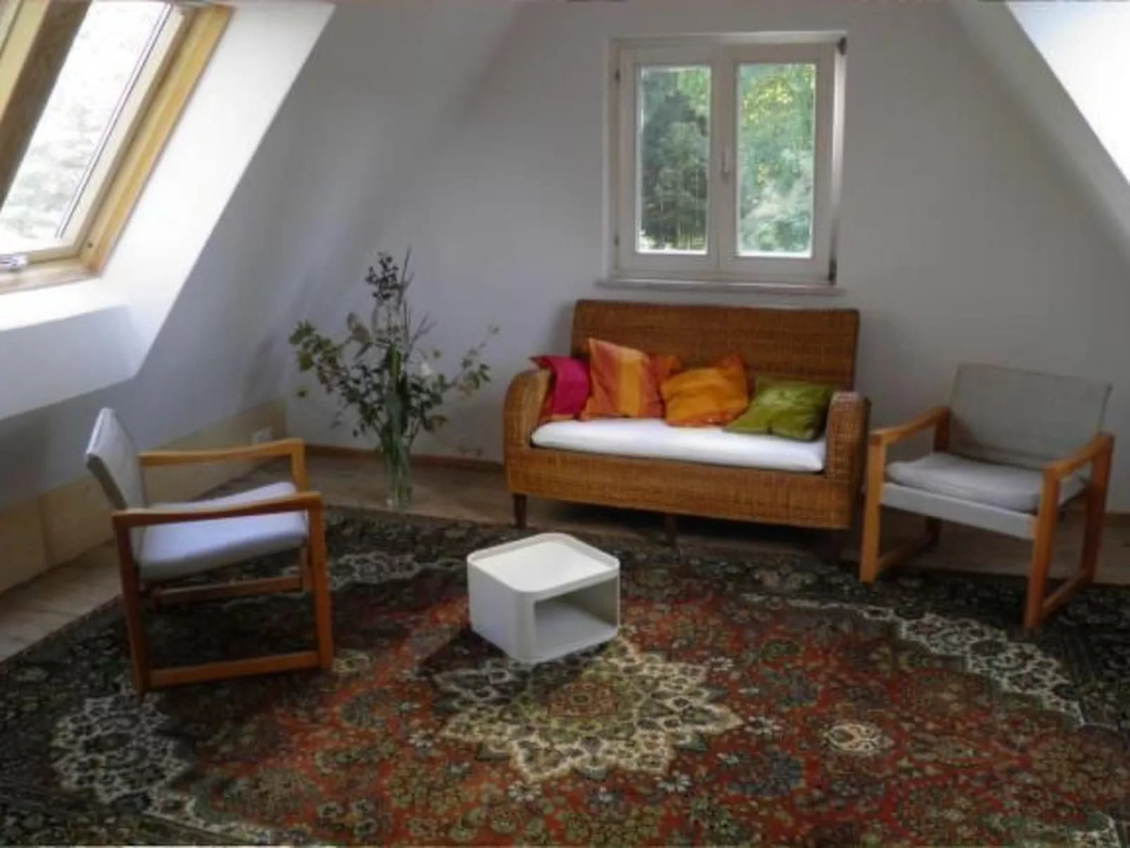 Haus mit  freier Fahrradnutzung und kleinem Boot-Binnen