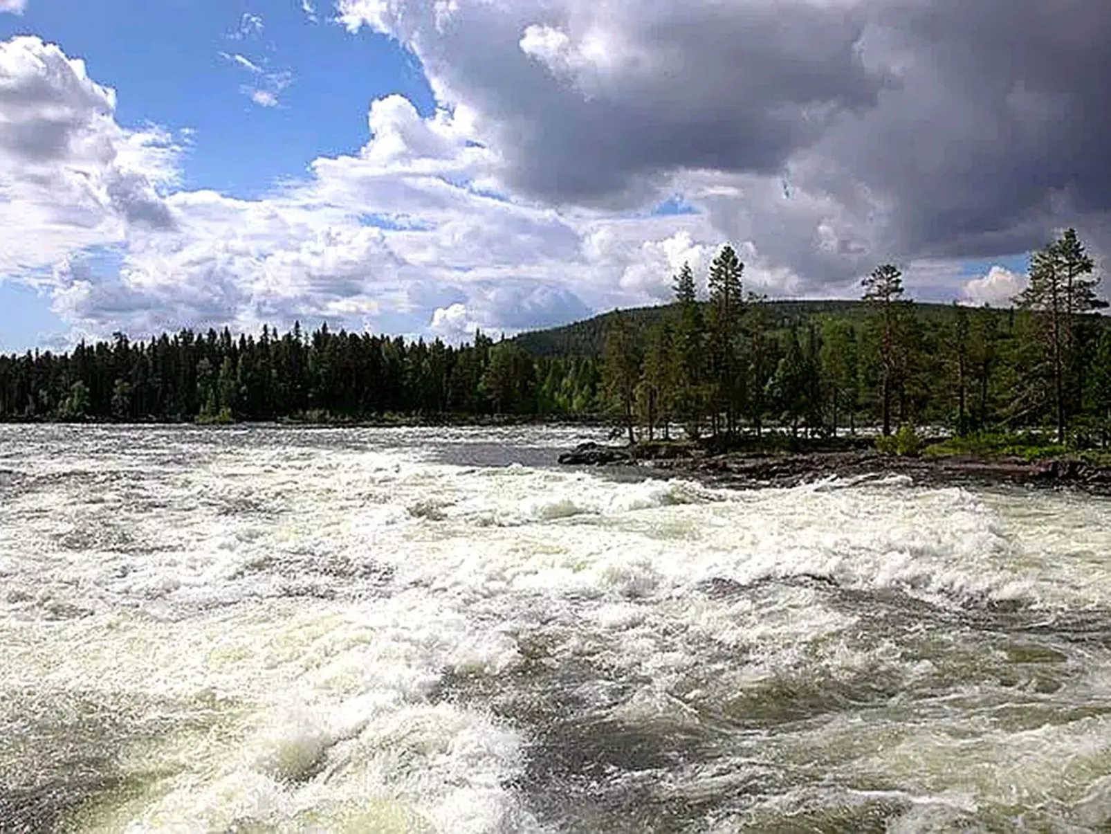 Am Wald mit Kaminofen und Veranda-Buiten