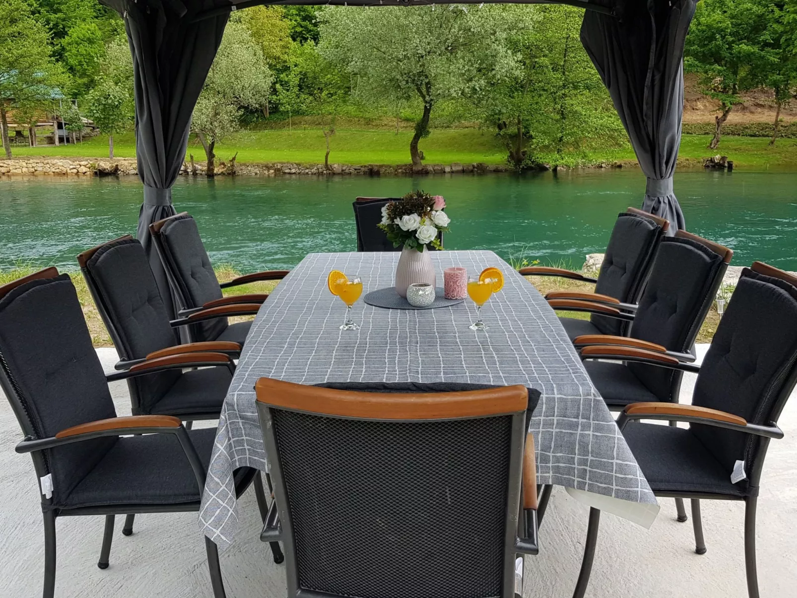 Una-Tal Kulen Vakuf-Buiten