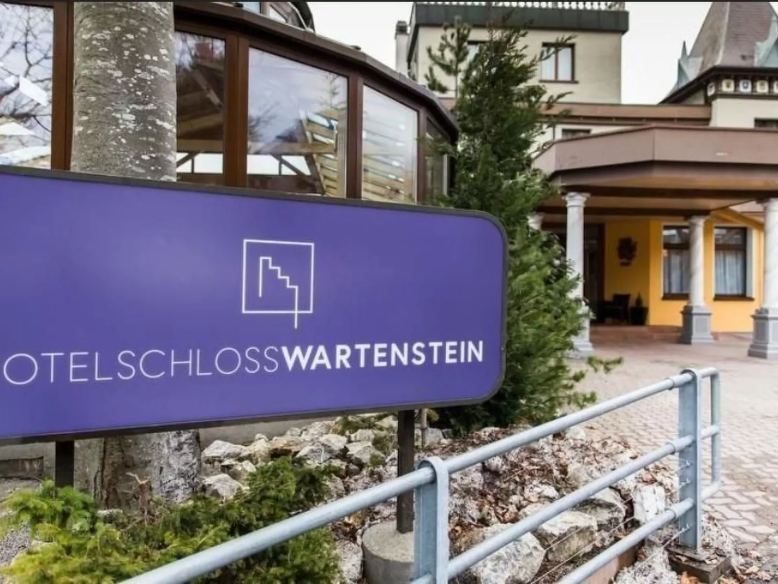 Ganzes Schloss Hotel Wartenstein inkl. Restaurant-Buiten
