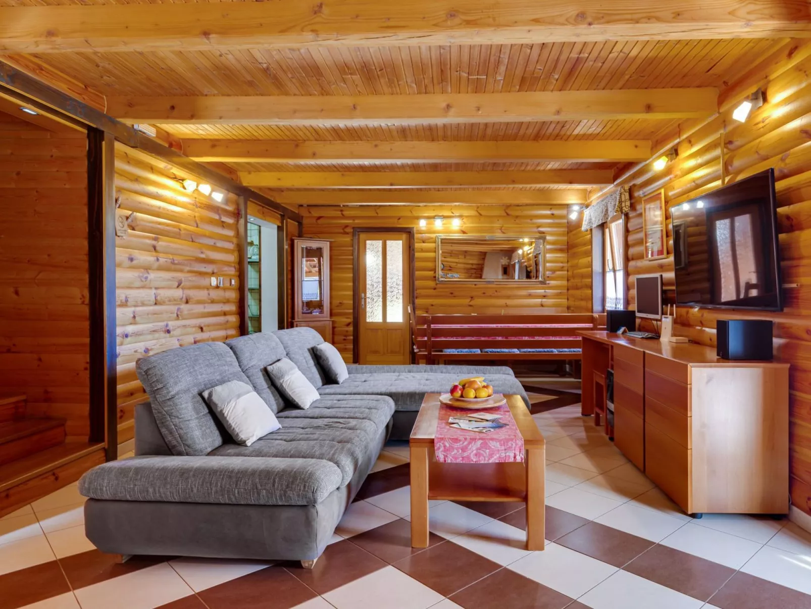 Mala vila Rebeka -großer SwimmingPool-Binnen