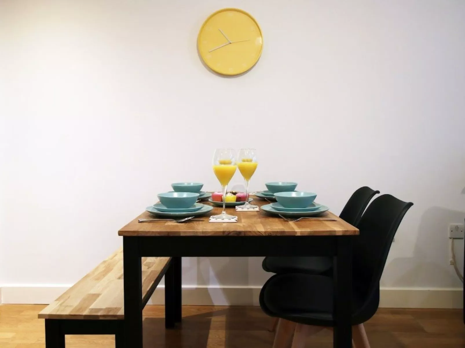 Zentrale Wohnung Bristol, 2 Betten, Balkon, Wi-Fi-Image-tags.info