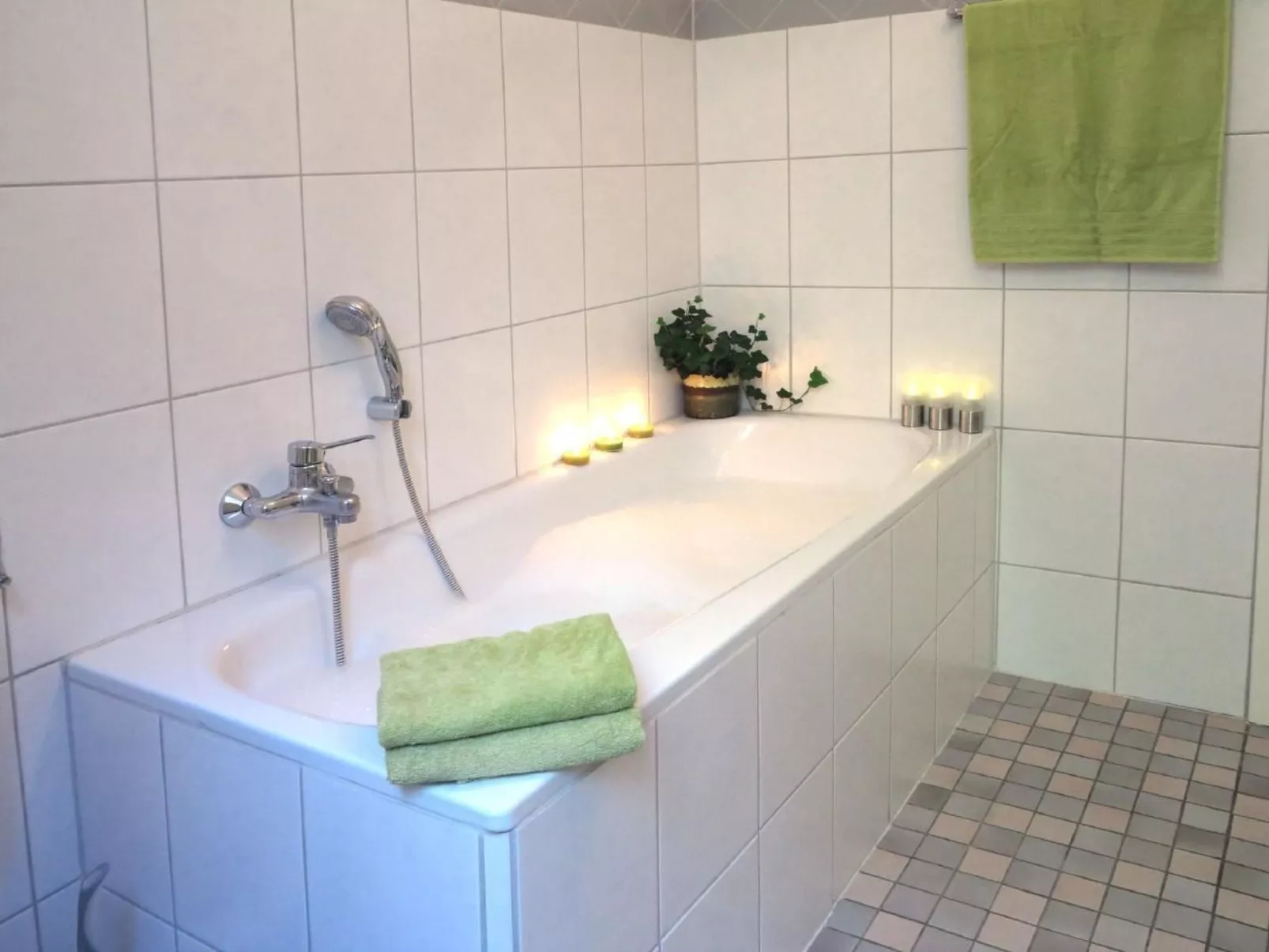 Romance-Image-tags.info