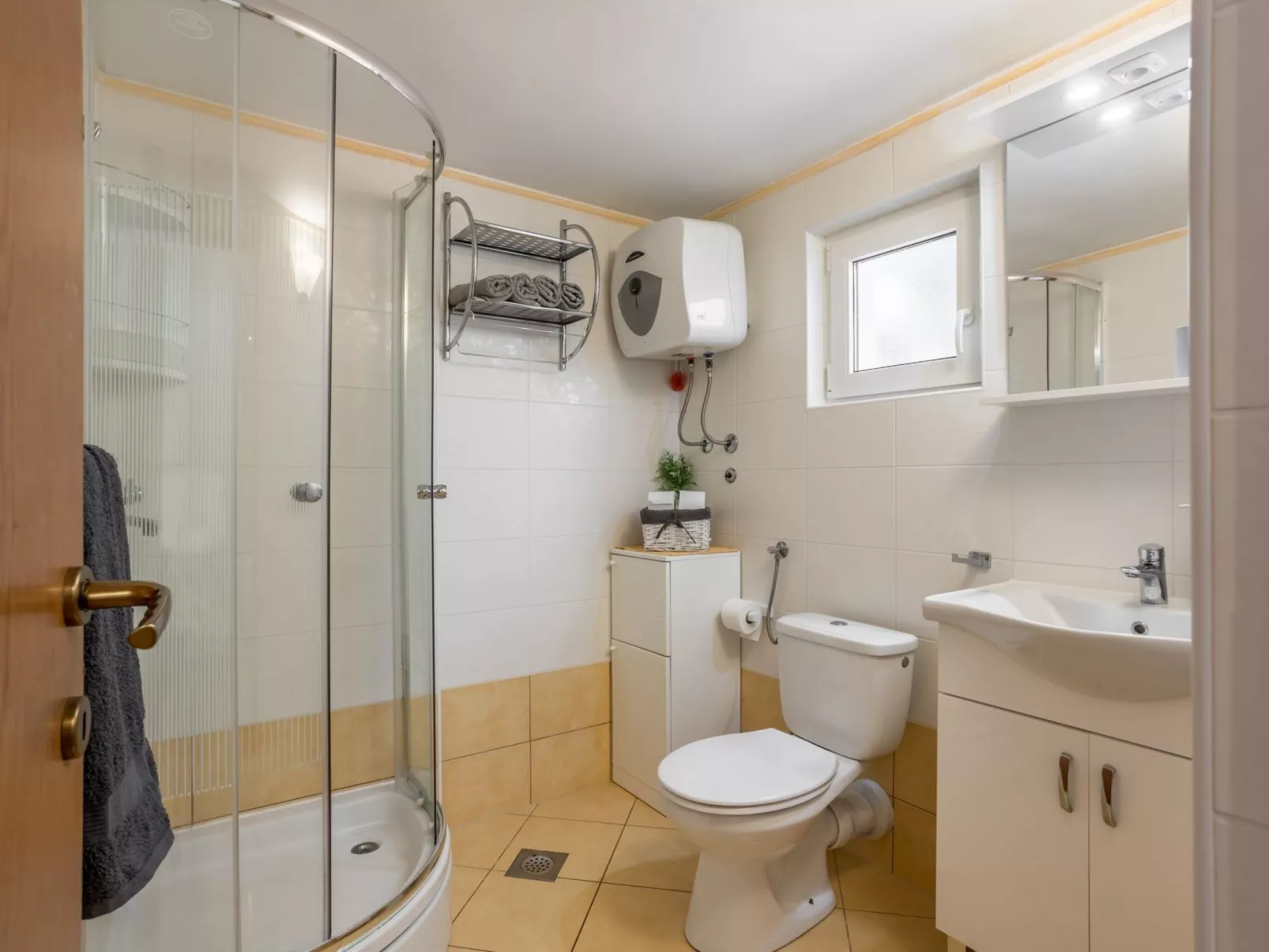 Komplex Oliva mit Pool und großem Garten-Image-tags.info