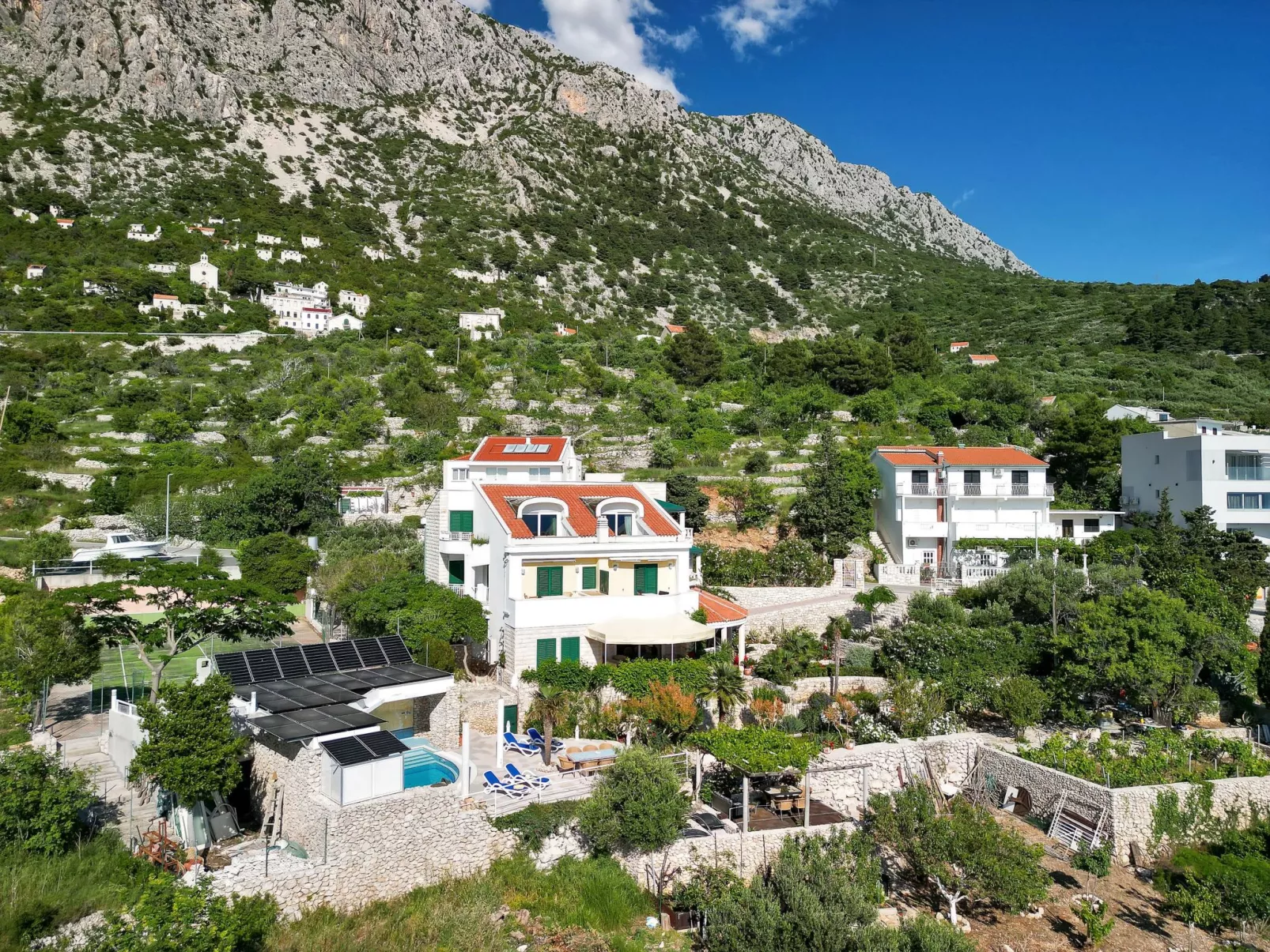 Wohnung in Drašnice mit Schönem Garten-Buiten