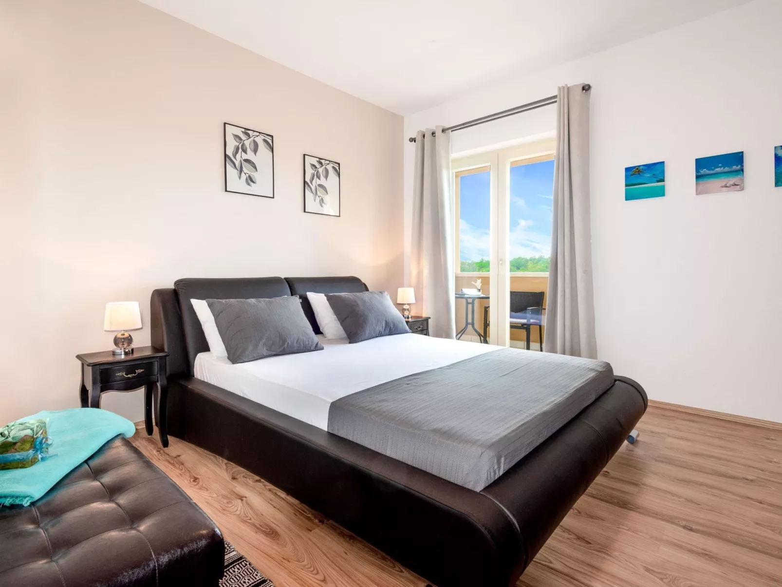 Private Villa mit Panoramablick-Binnen