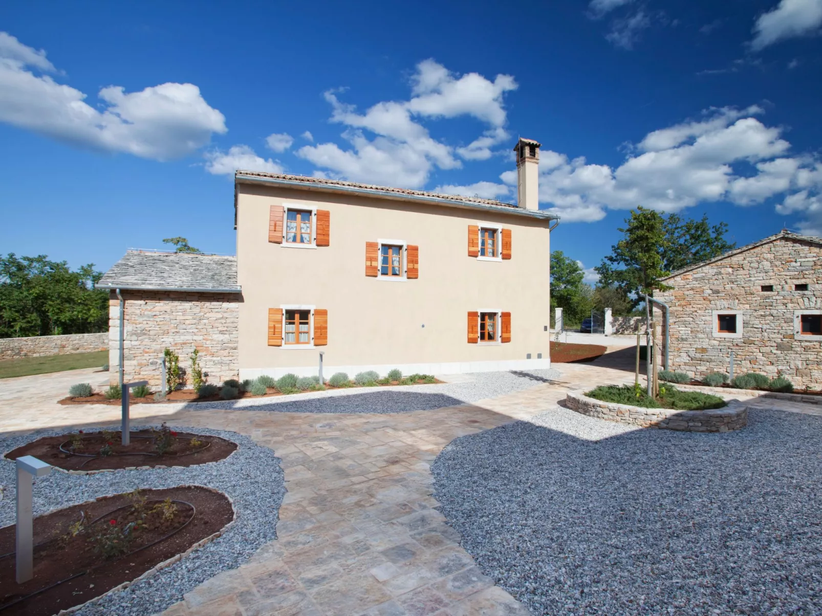 Villa Poropati, Groznjan, Istrien-Luxus Landgut mit 7 Schlafzimmern für bis zu-Buiten