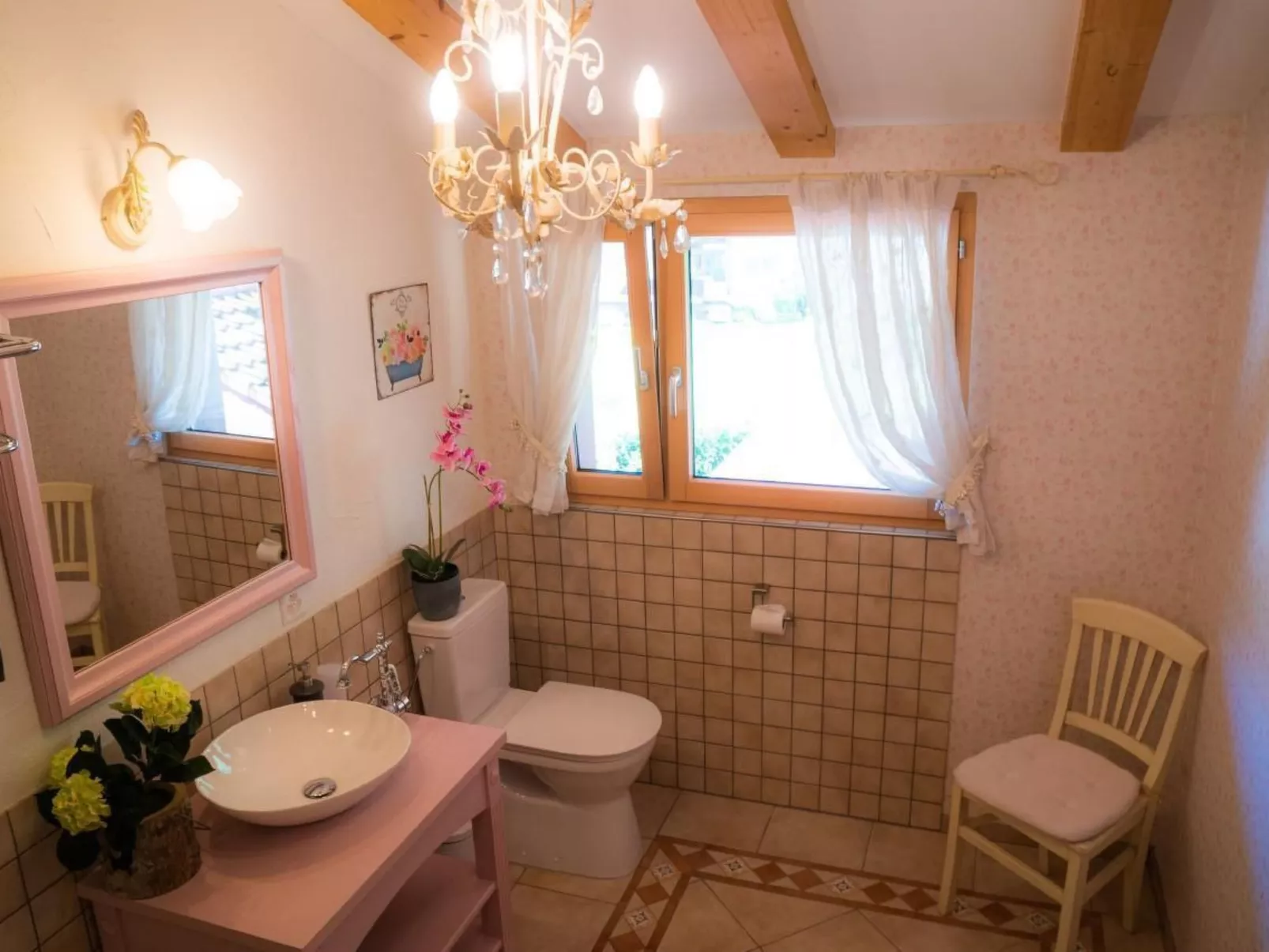 Luxuriöses Chalet - Walensee - Schwimmbad - Sauna-Binnen