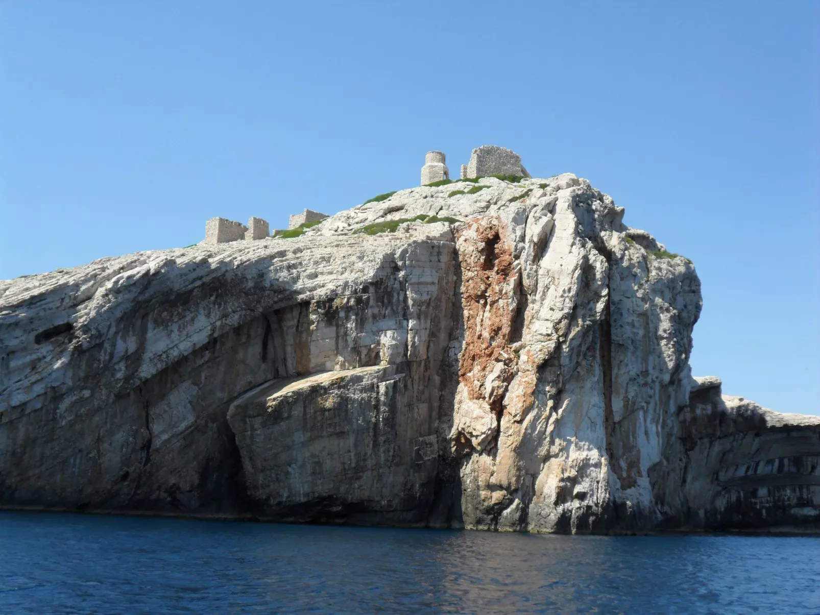 Apartment Cinthija mit Balkon direkt am Strand-Buiten