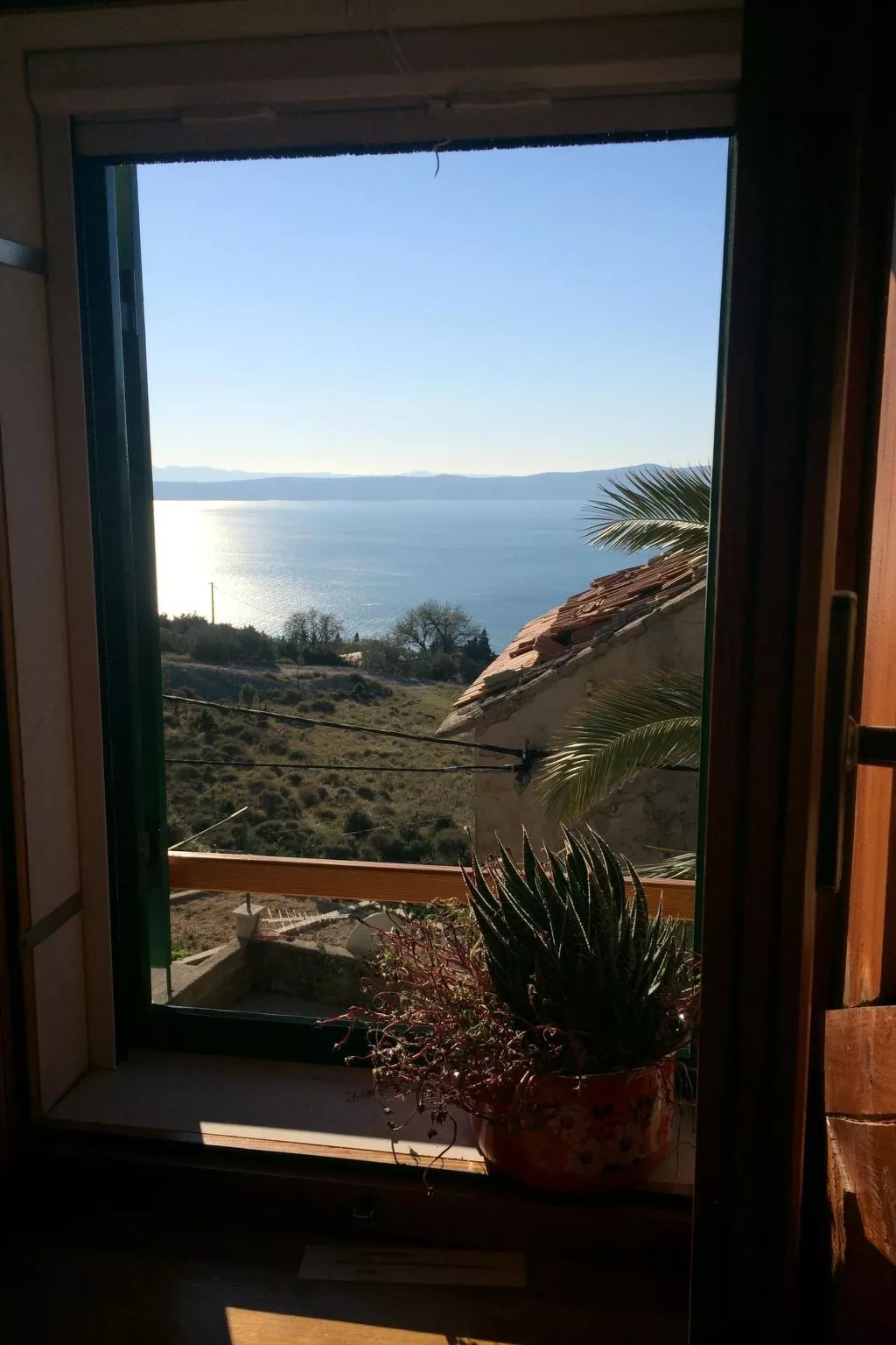 Anwesen mit Blick auf das Wasser-Image-tags.info