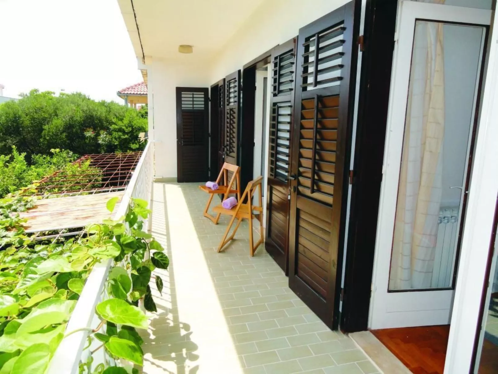 Karmen auf zwei Ebenen mit Garten-Buiten