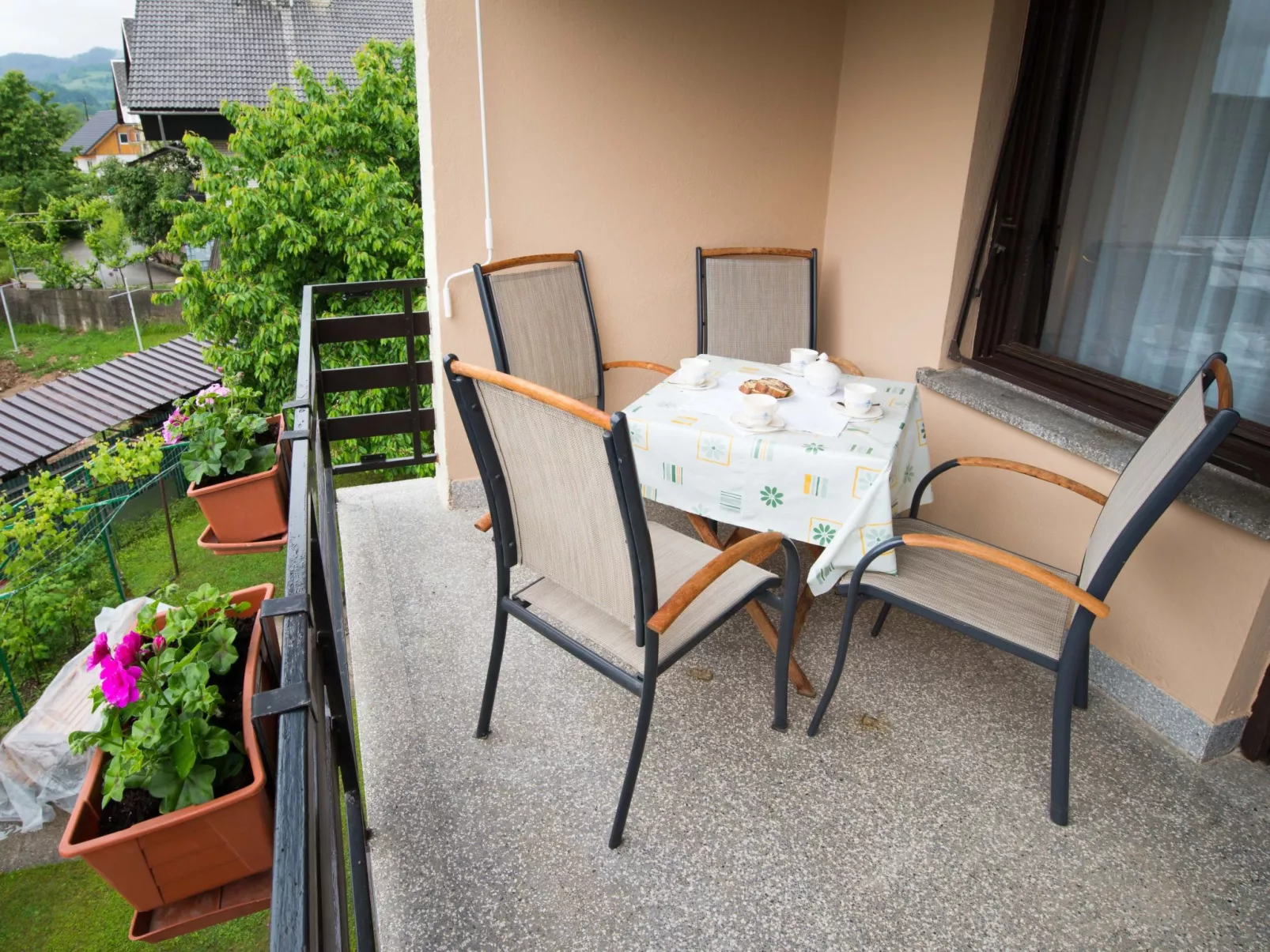 Tolle Ferienwohnung in Zasip mit Parkplatz-Binnen