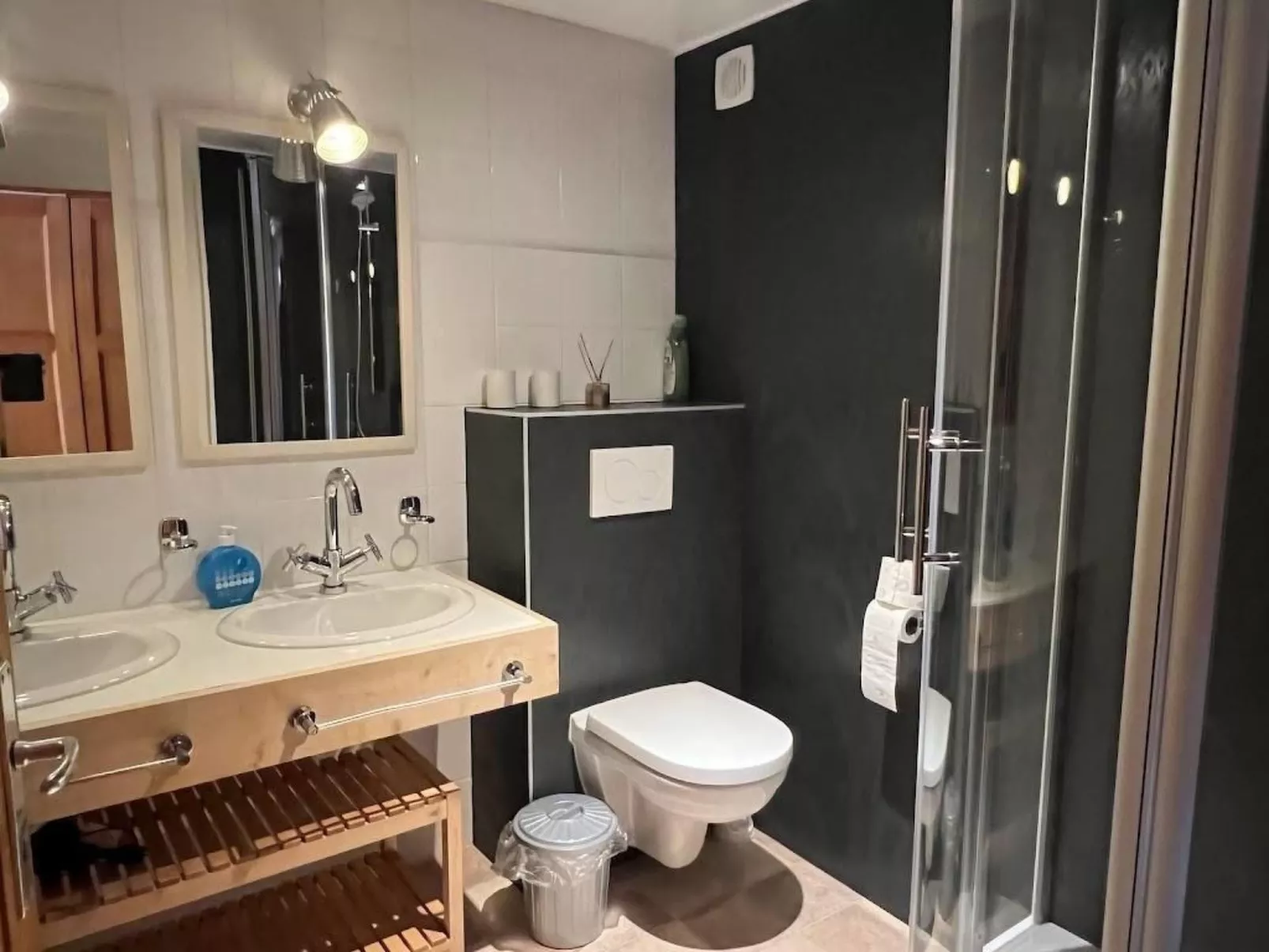 River App., Morgins-Binnen