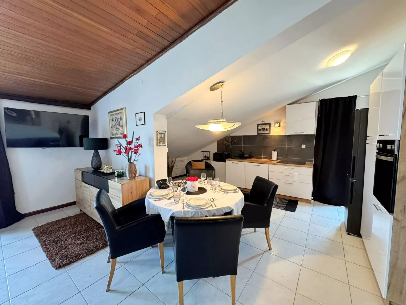 Apartment Lure - Binnen