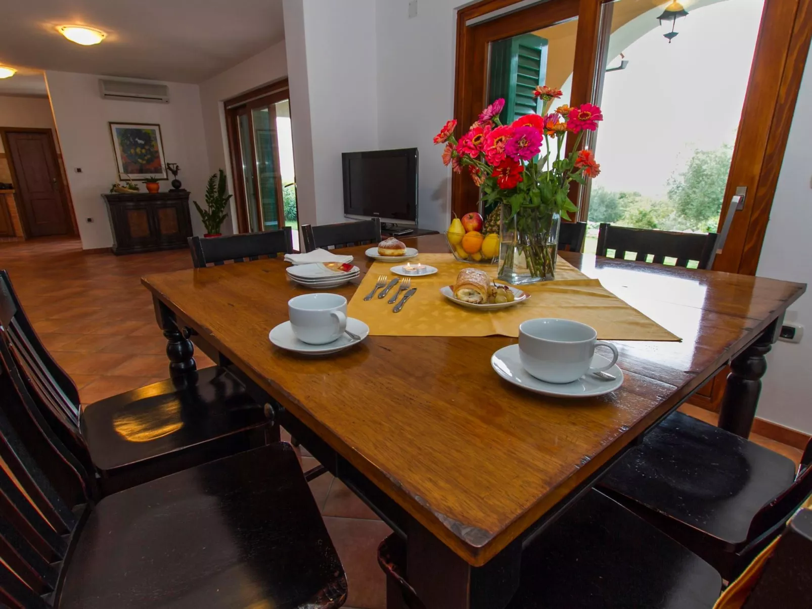 Villa Marina, mit Zugang zu zwei Gemeinschaftspools-Binnen