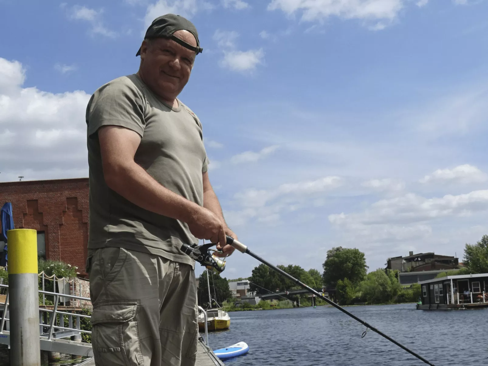 Wohnung in Brandenburg An Der Havel mit Garten, Terrasse und Grill-Buiten