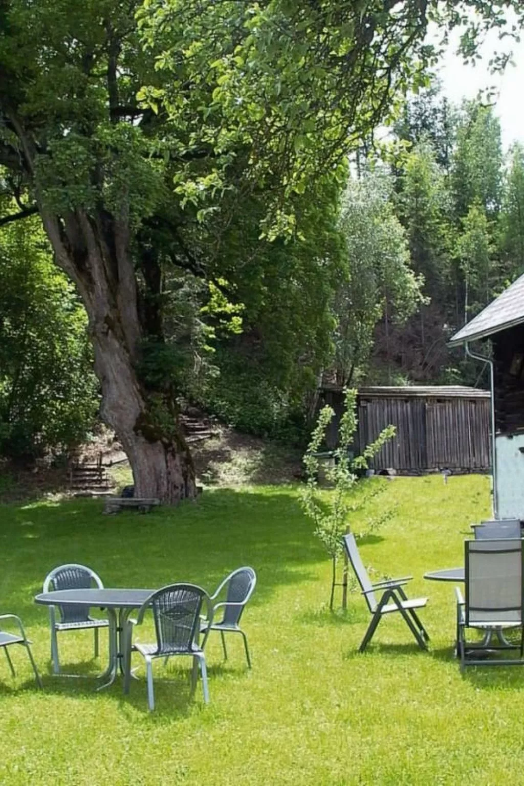 Erdgeschosswohnung in 320 Jahre altem Haus-Buiten