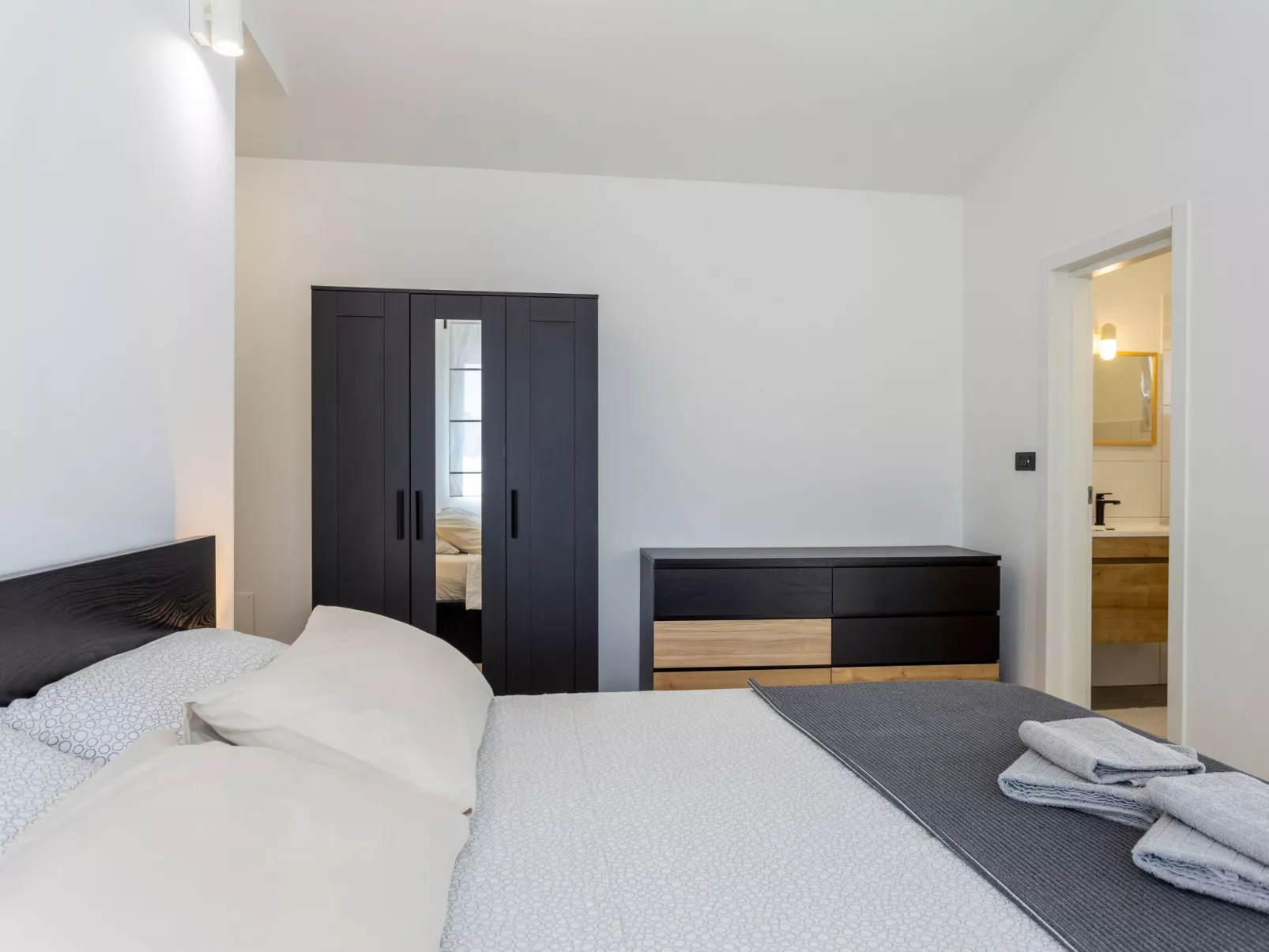 Modernes Ferienhaus in Strandnähe-Binnen