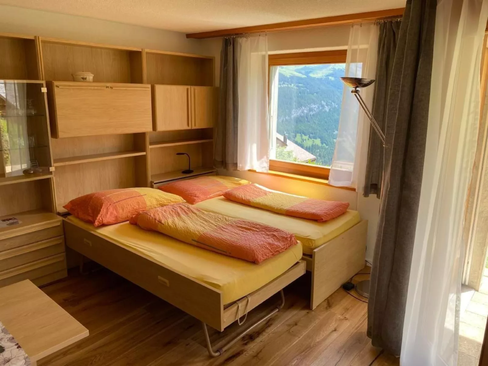 Panorama 2 Bett Wohnung-Binnen