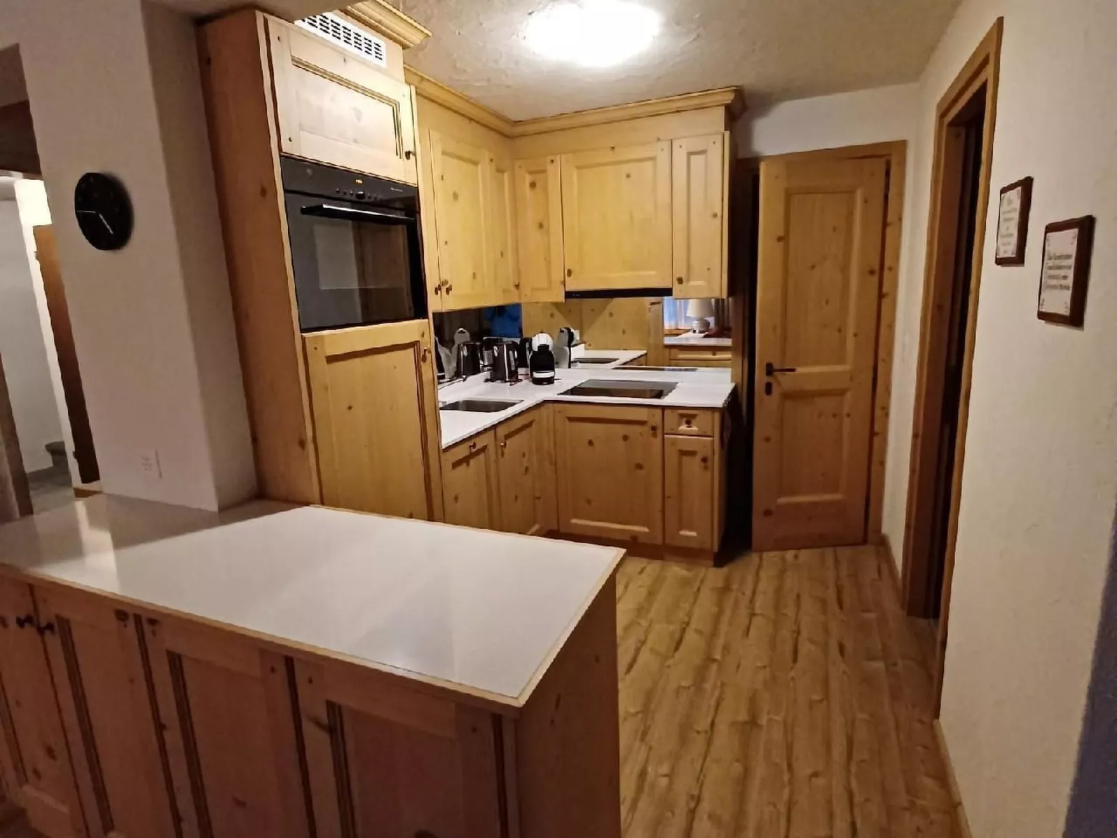 Sur Via-Image-tags.info