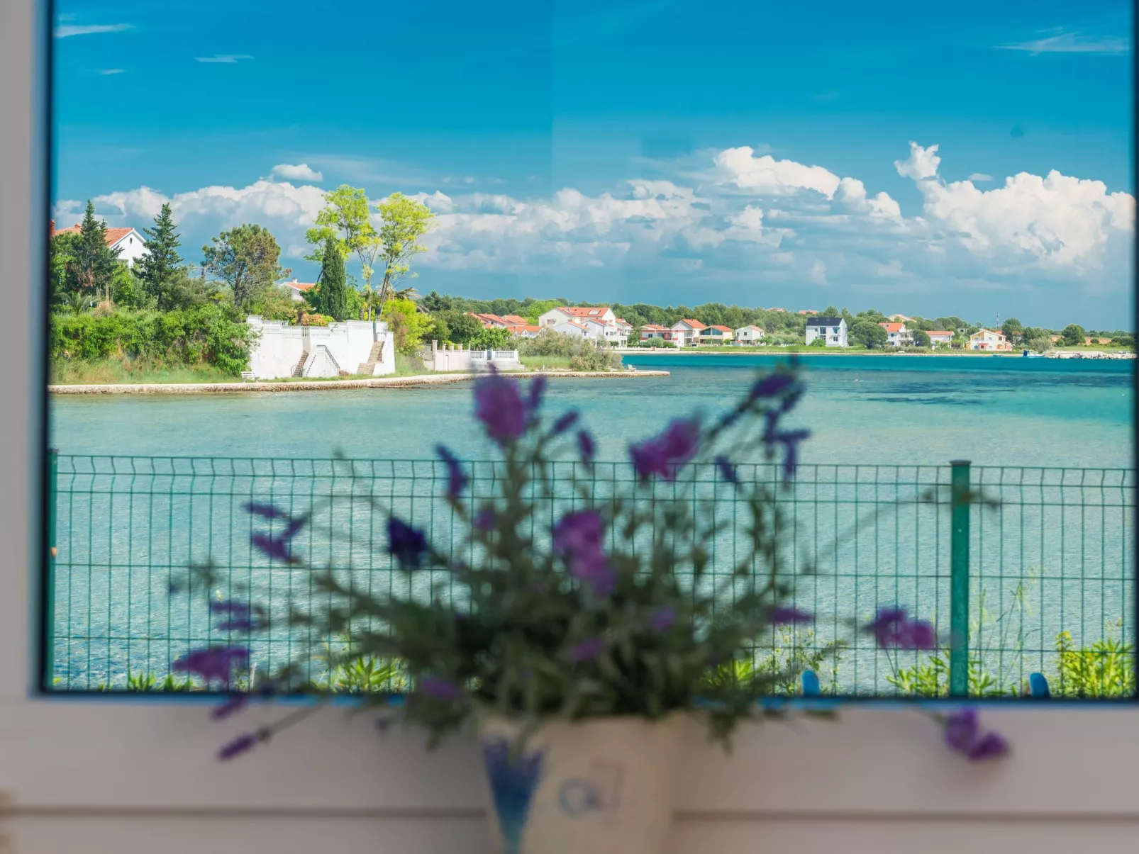 Strandvilla "Miri Olive" mit beheiztem Pool-Buiten