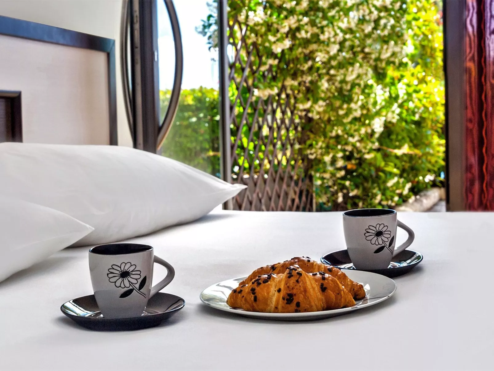 Ein luxuriöses Apartment in der Nähe des Zentrums, am Flussufer-Binnen