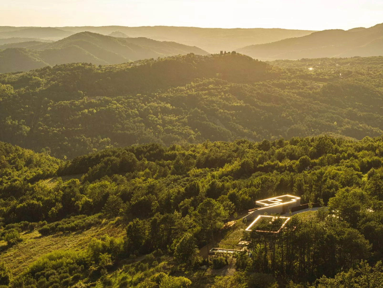 Ferienvilla MIstra mit privatem Pool-Buiten