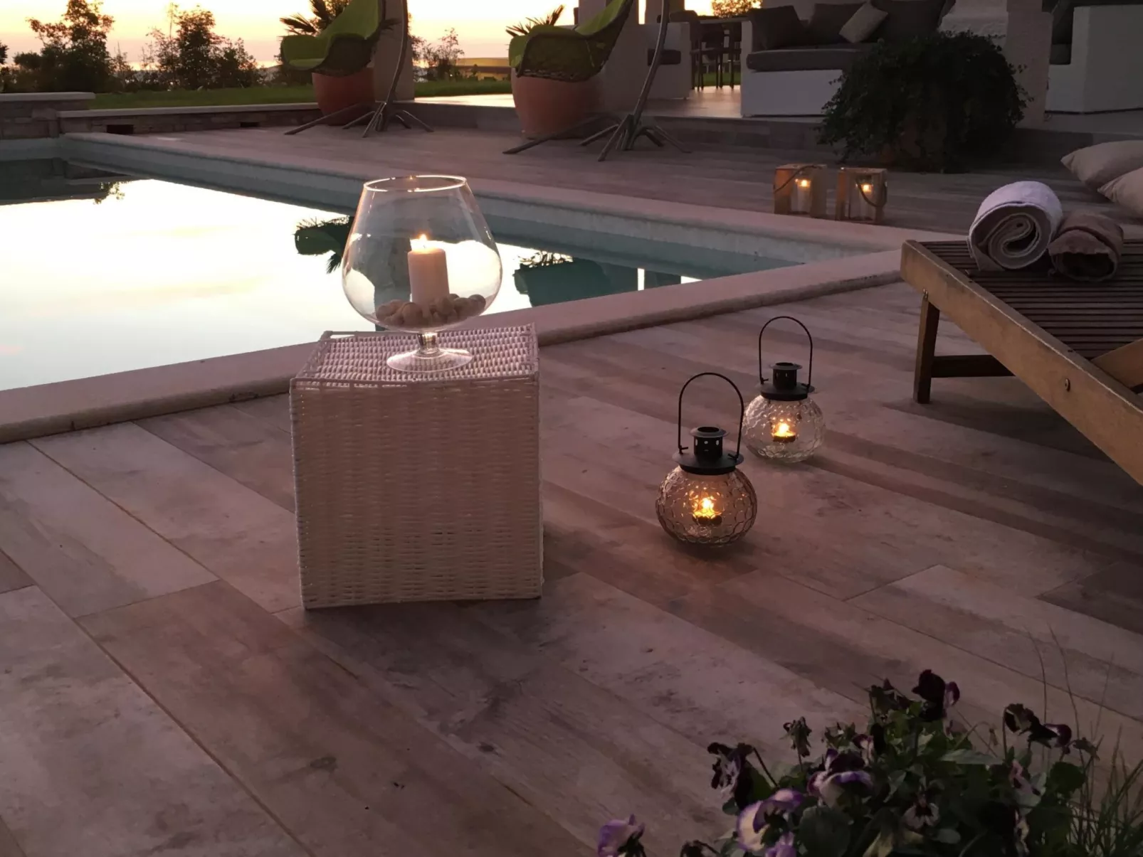 Elegante und komfortable Villa mit Salzwasserpool, Whirlpool und Sauna, umgeben-Binnen