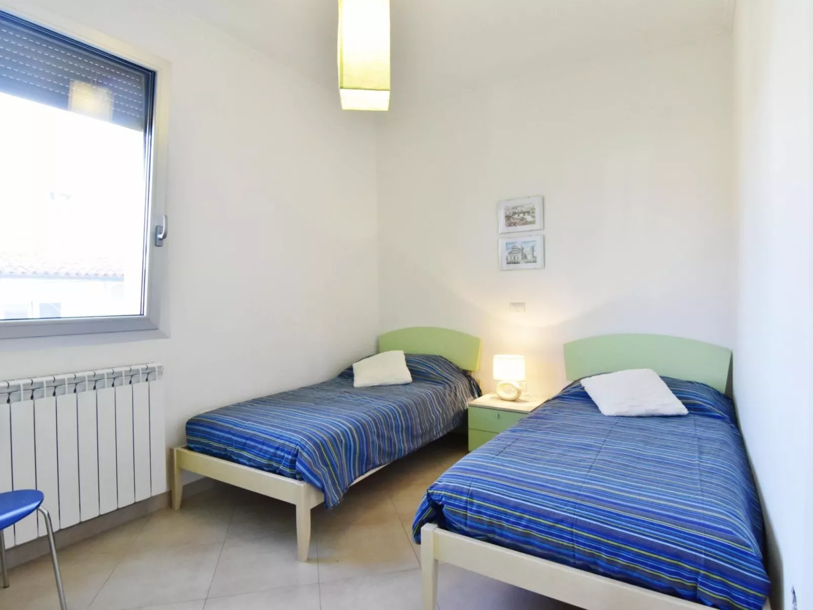 INES - Image-tags.info