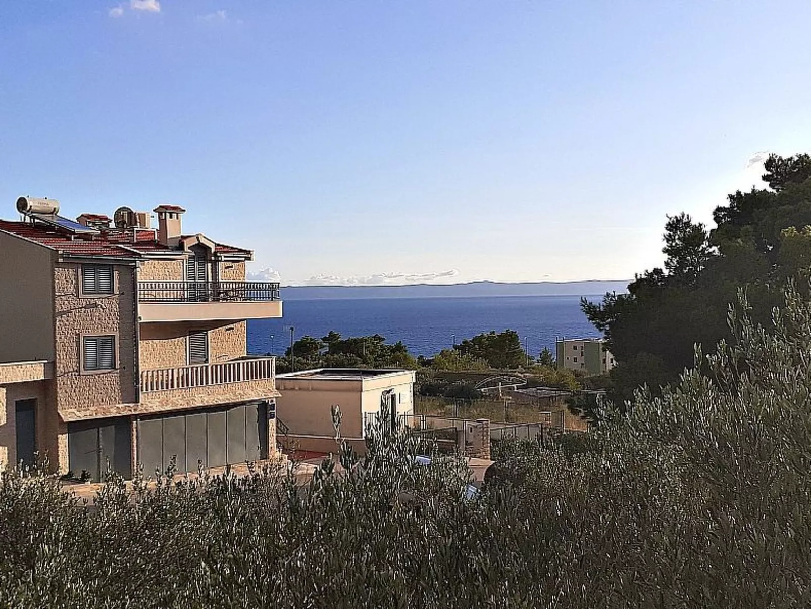 Appartement in Baška Voda - Buiten