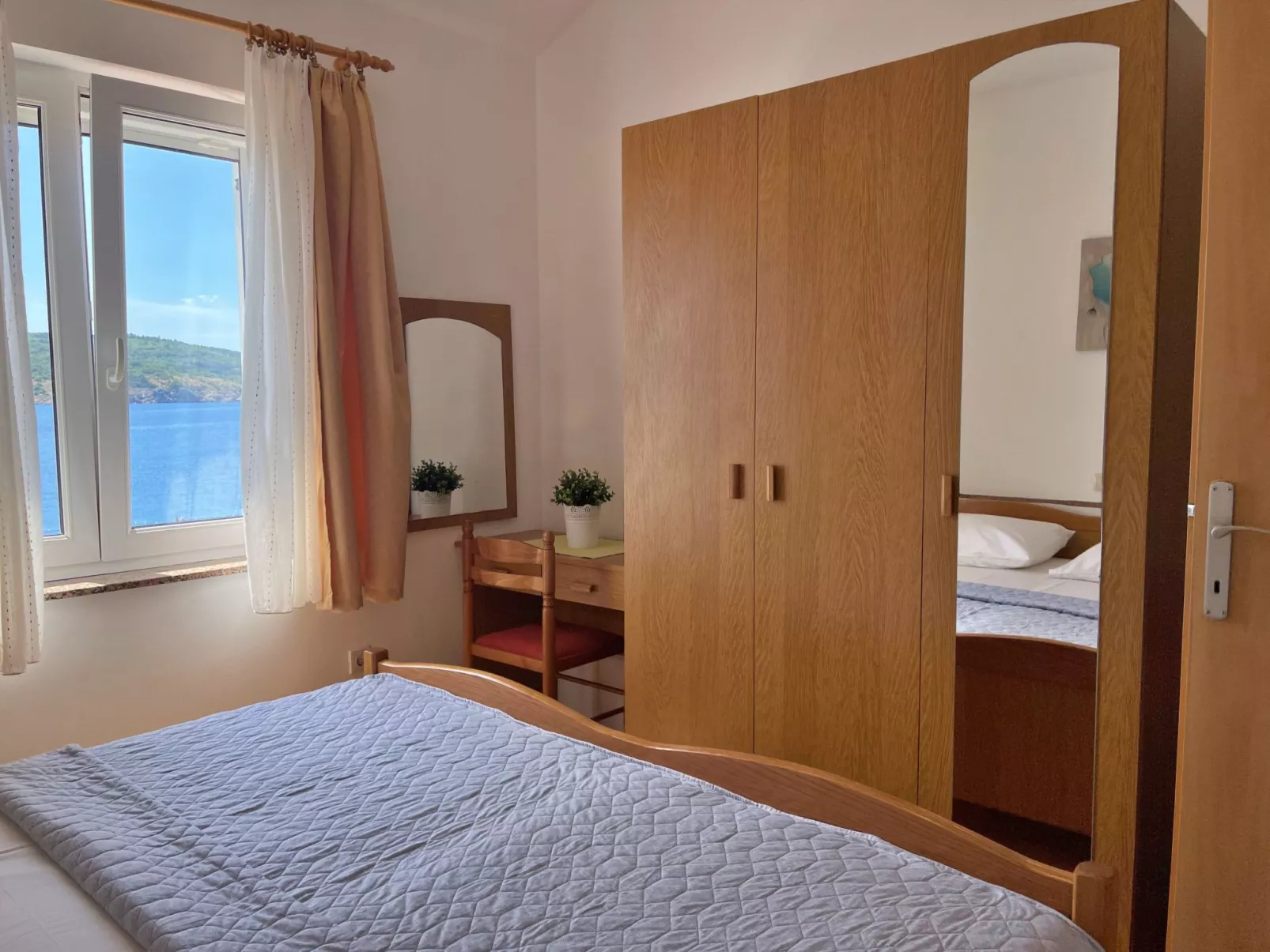 Vila Tiha Lili-Image-tags.info