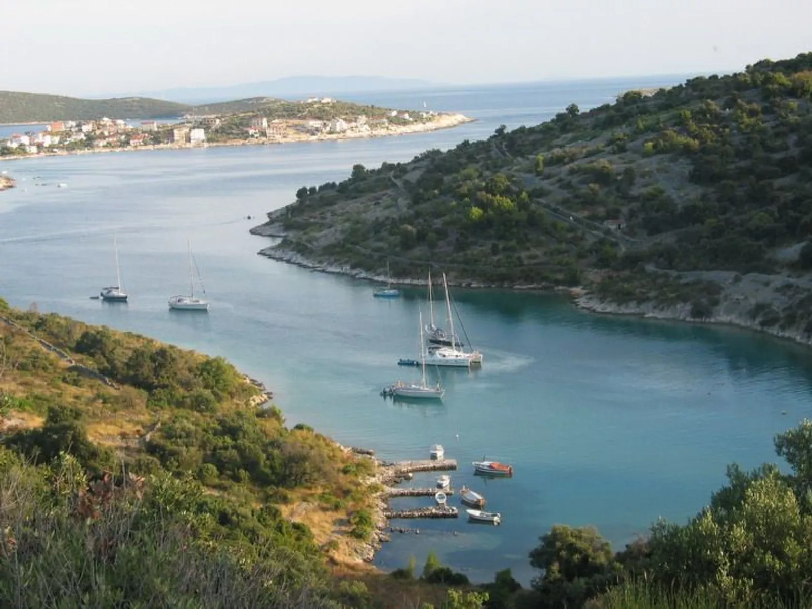 In Sevid mit Gemeinsamer Terrasse und Meerblick-Image-tags.info