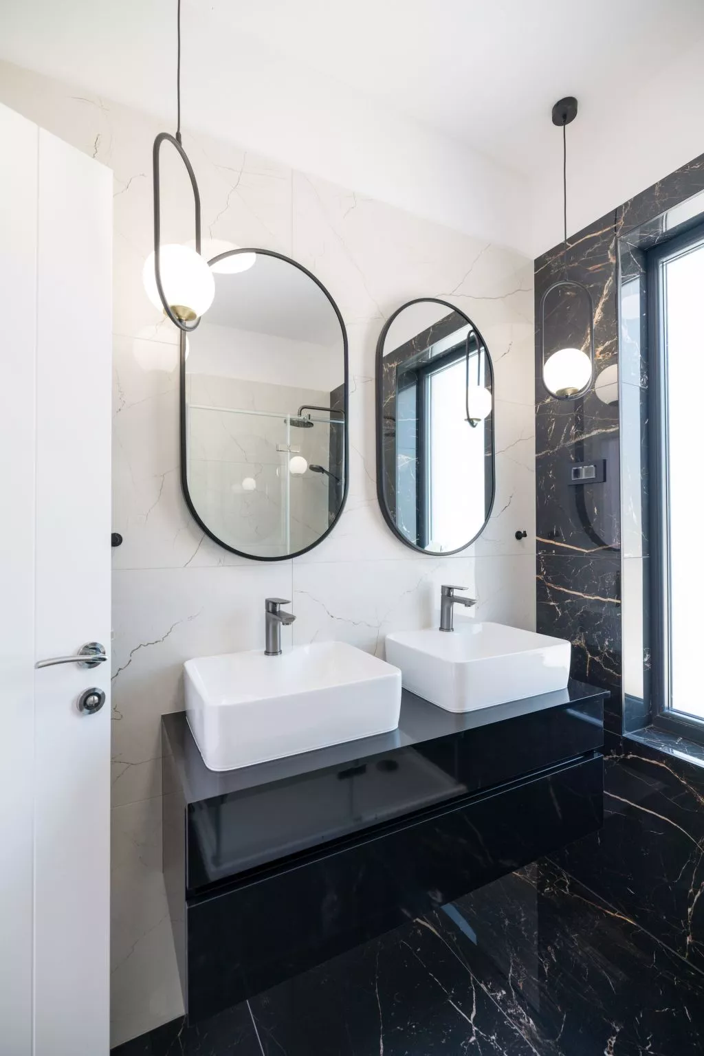 Villa Stellante mit privatem Pool und Meerblick-Binnen