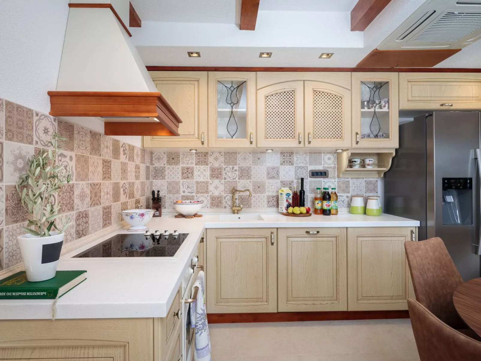 Die Höfe der Villa Ivan-Image-tags.info