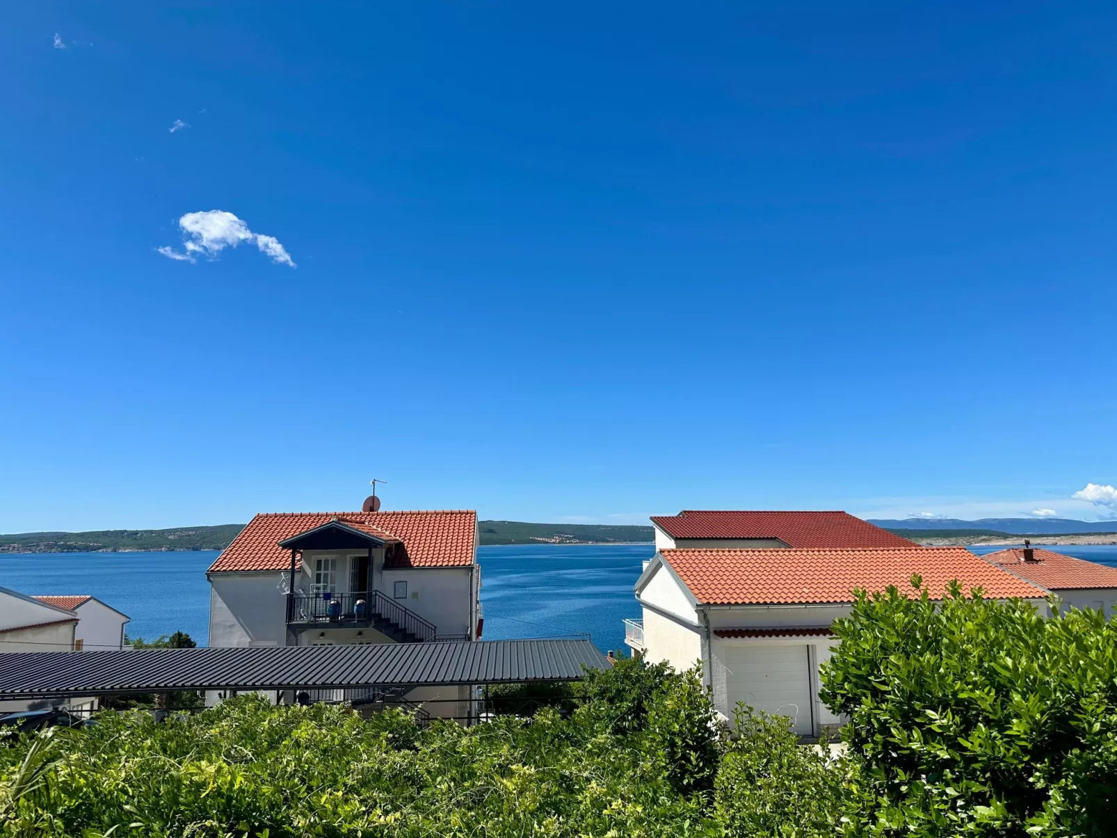 Wohnung in Dramalj mit Garten, Terrasse und Grill - Buiten