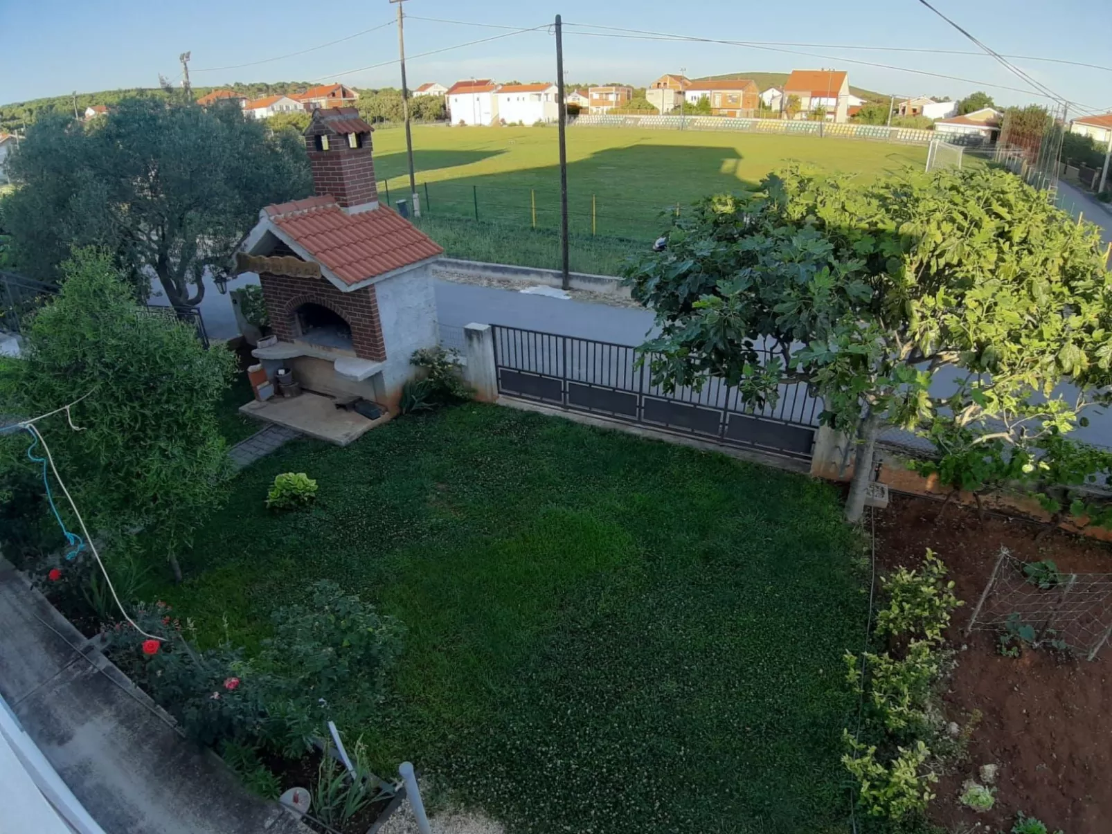 Wohnung mit Balkon-Buiten
