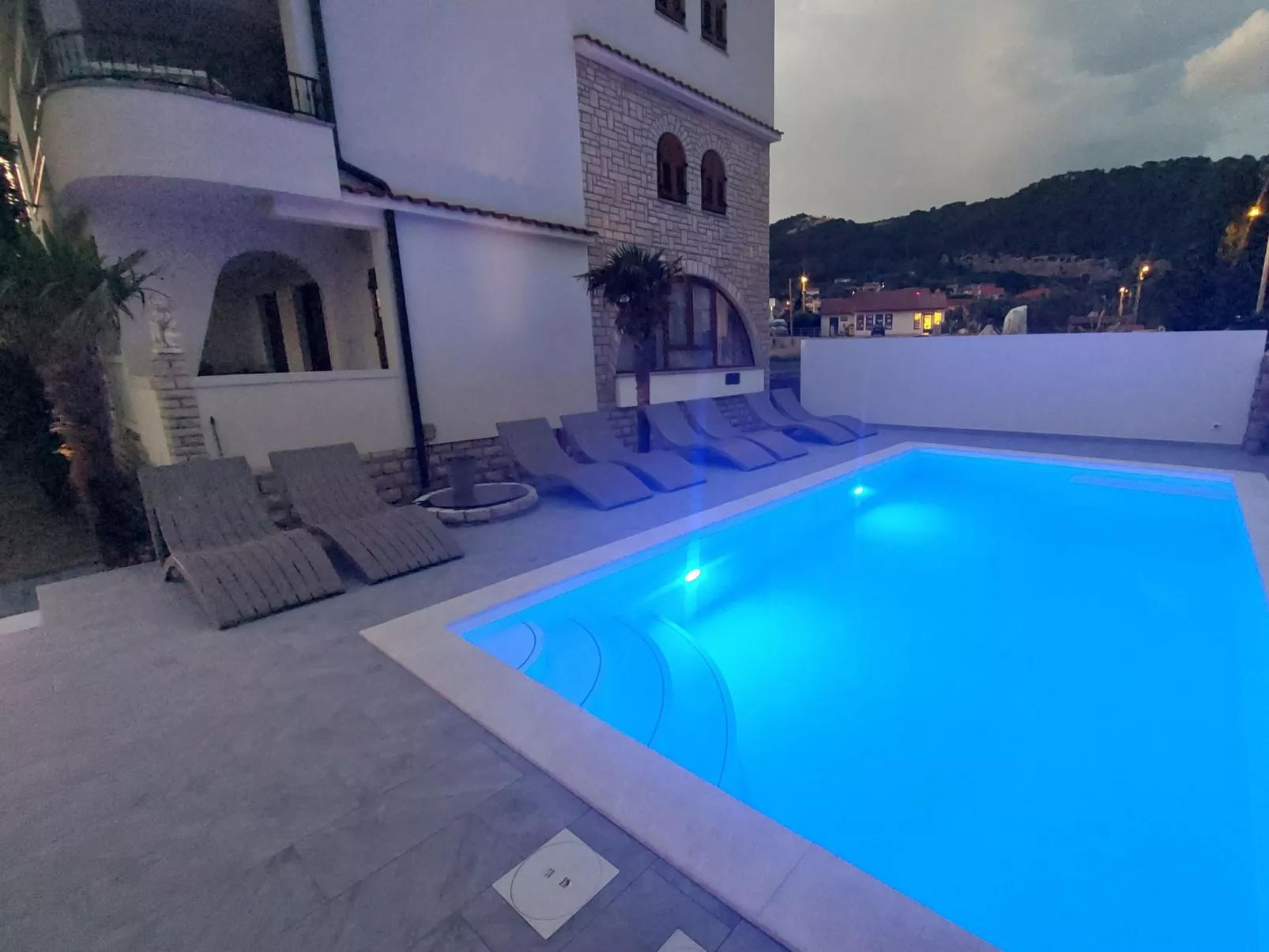 Gemütliche Erdgeschossferienwohnung mit Balkon-Image-tags.info