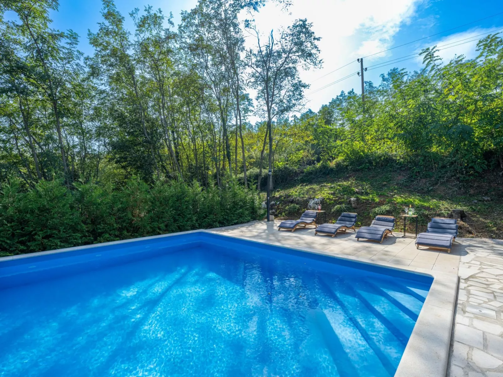 Für 5 Personen und 1 Kind in Kukurini, Istrien (Binnenland von Istrien)-Buiten