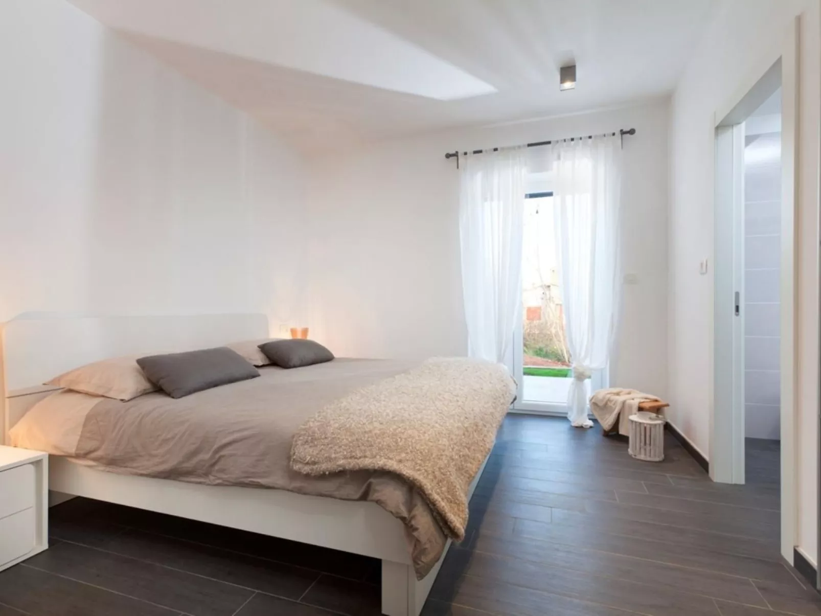 Moderne Villa Arsia mit Pool, gelegen in der Nähe von Labin-Binnen