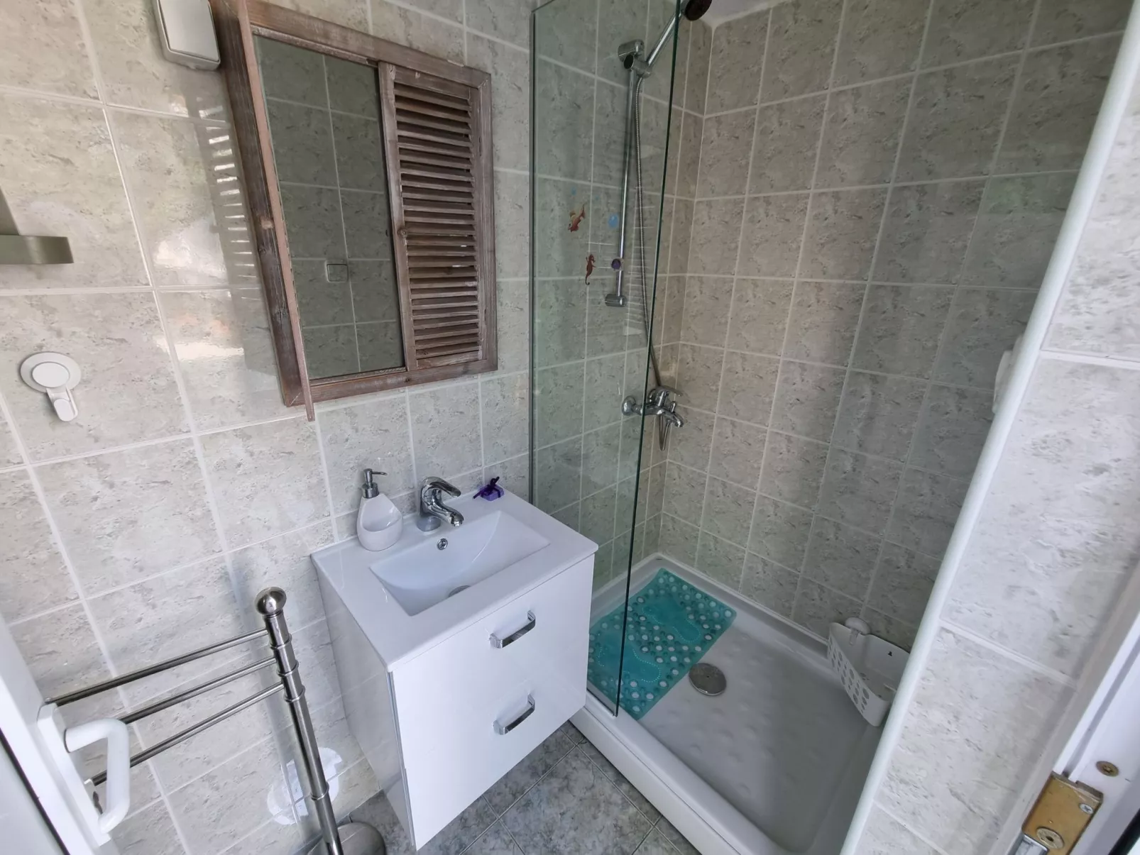 Mit privatem Pool und Sauna-Binnen