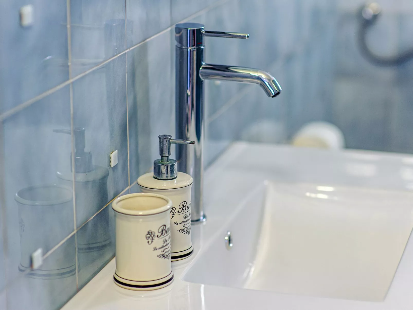 Wohnung mit Blick auf das Wasser-Binnen