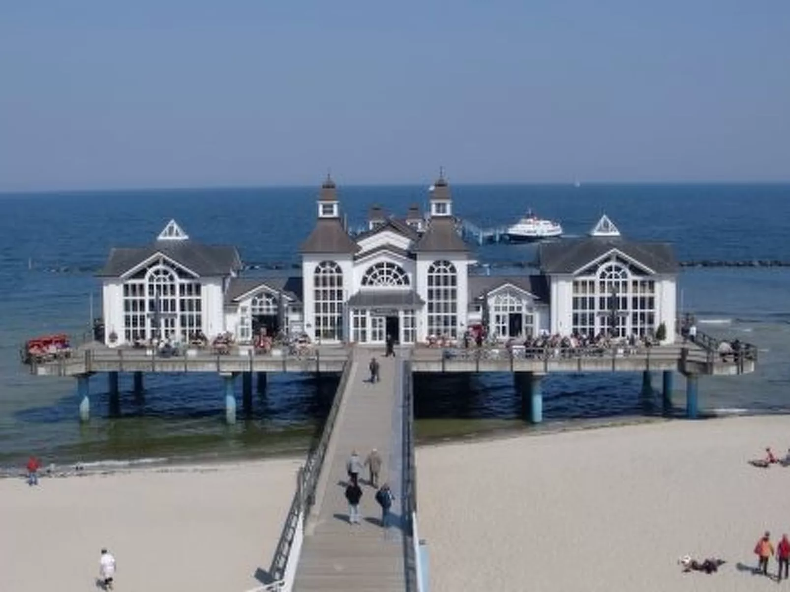 Villa Celia Sellin-Image-tags.info