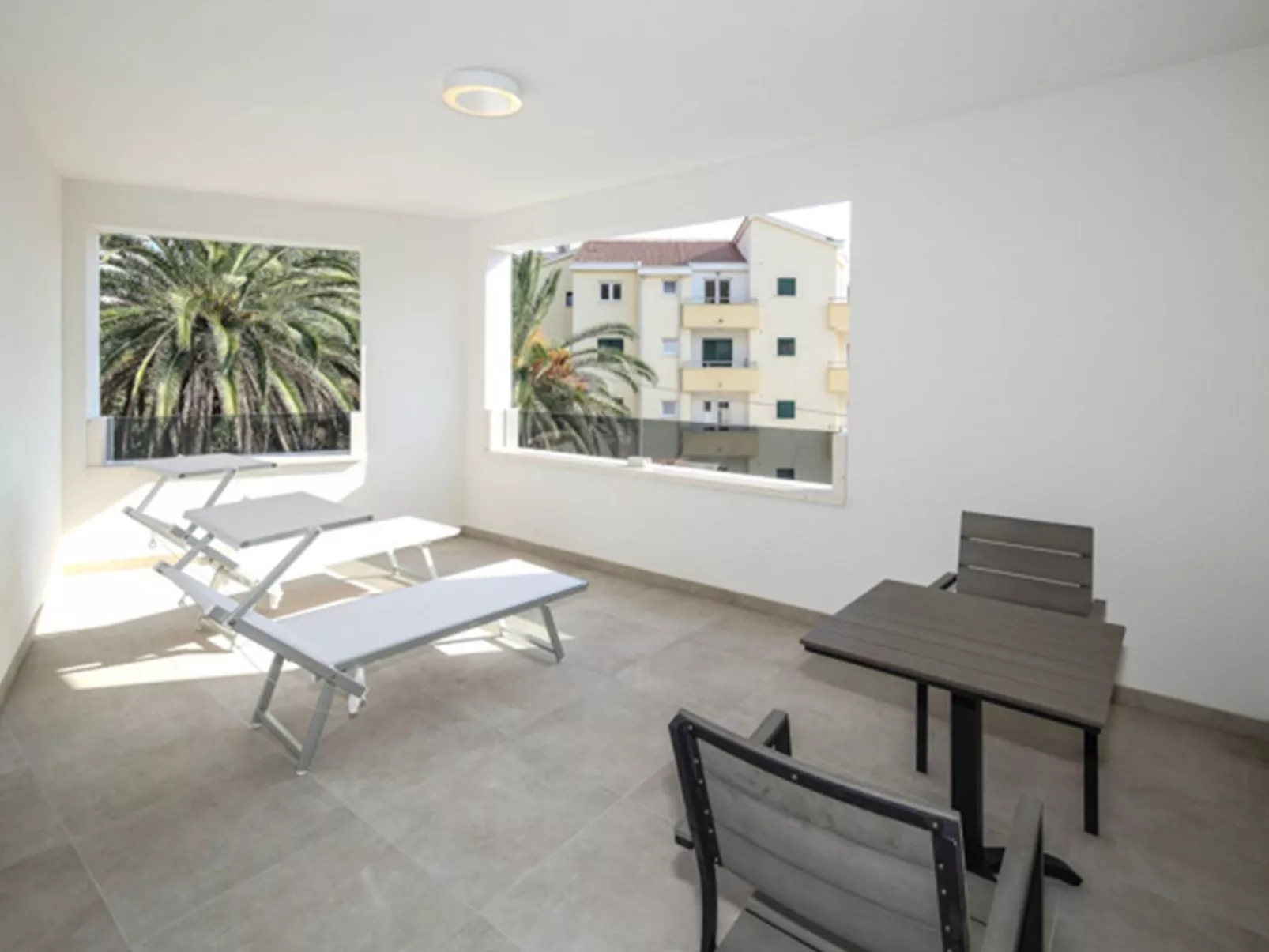 Luxusvilla Viola mit Pool, Sauna und Fitnessraum-Binnen