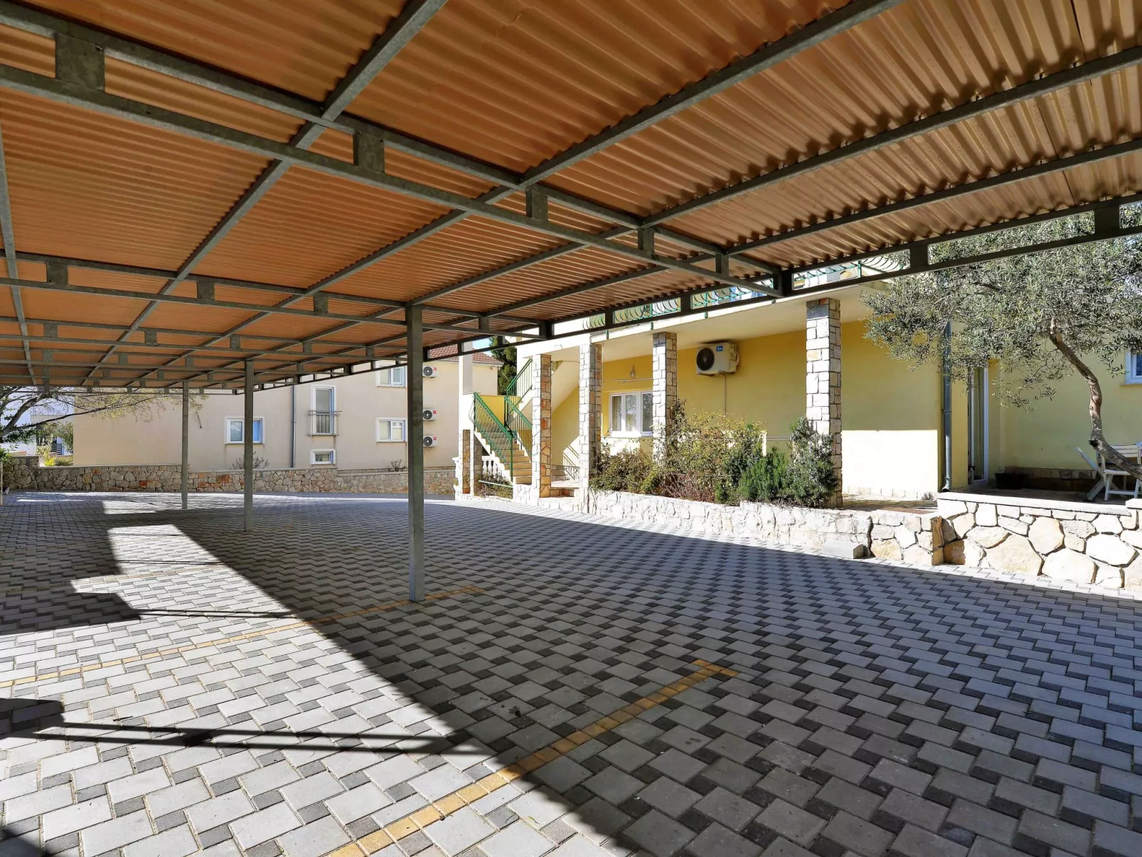 Wohnung Goranka 1-Buiten