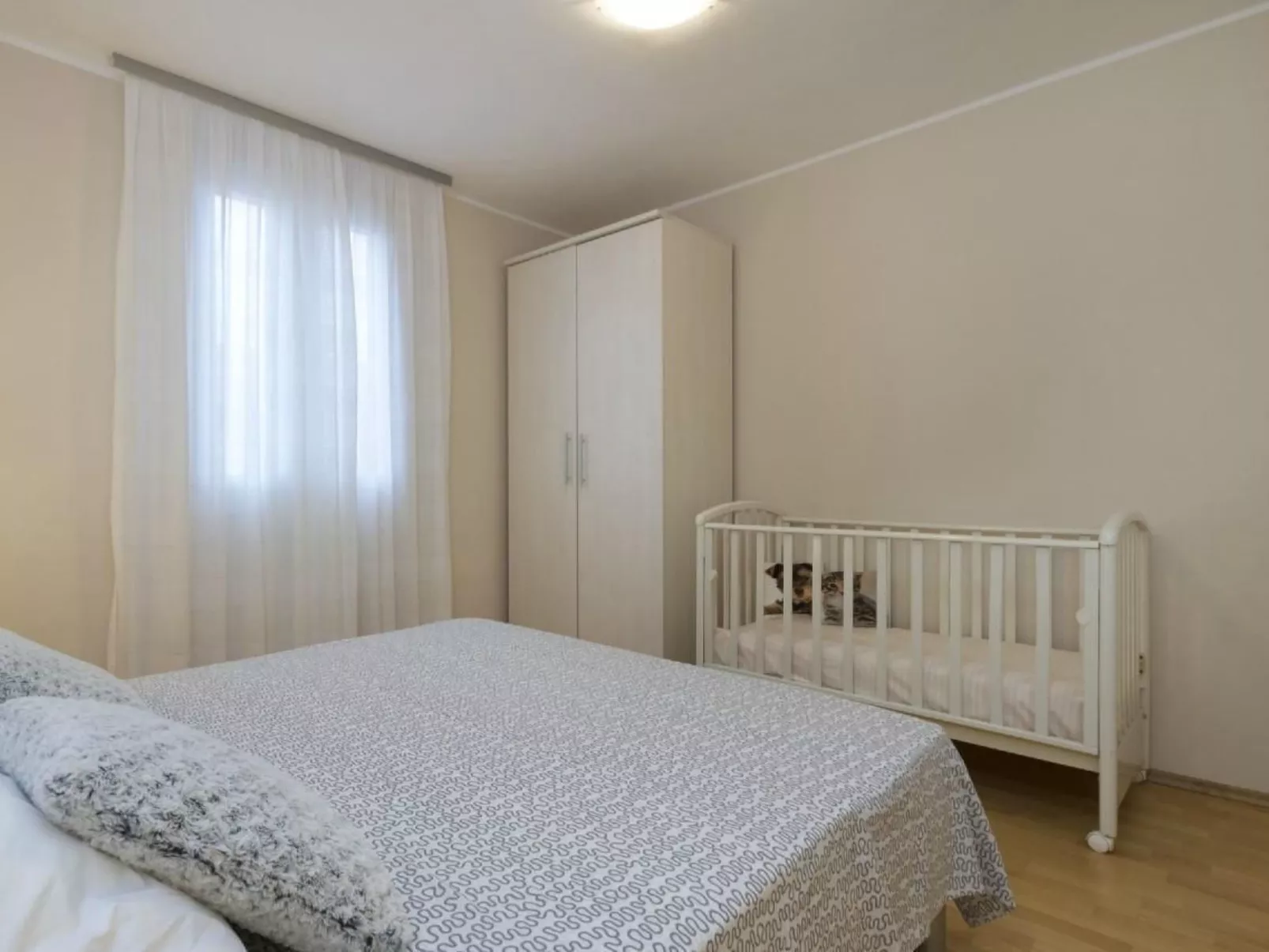 Mit Pool-Image-tags.info