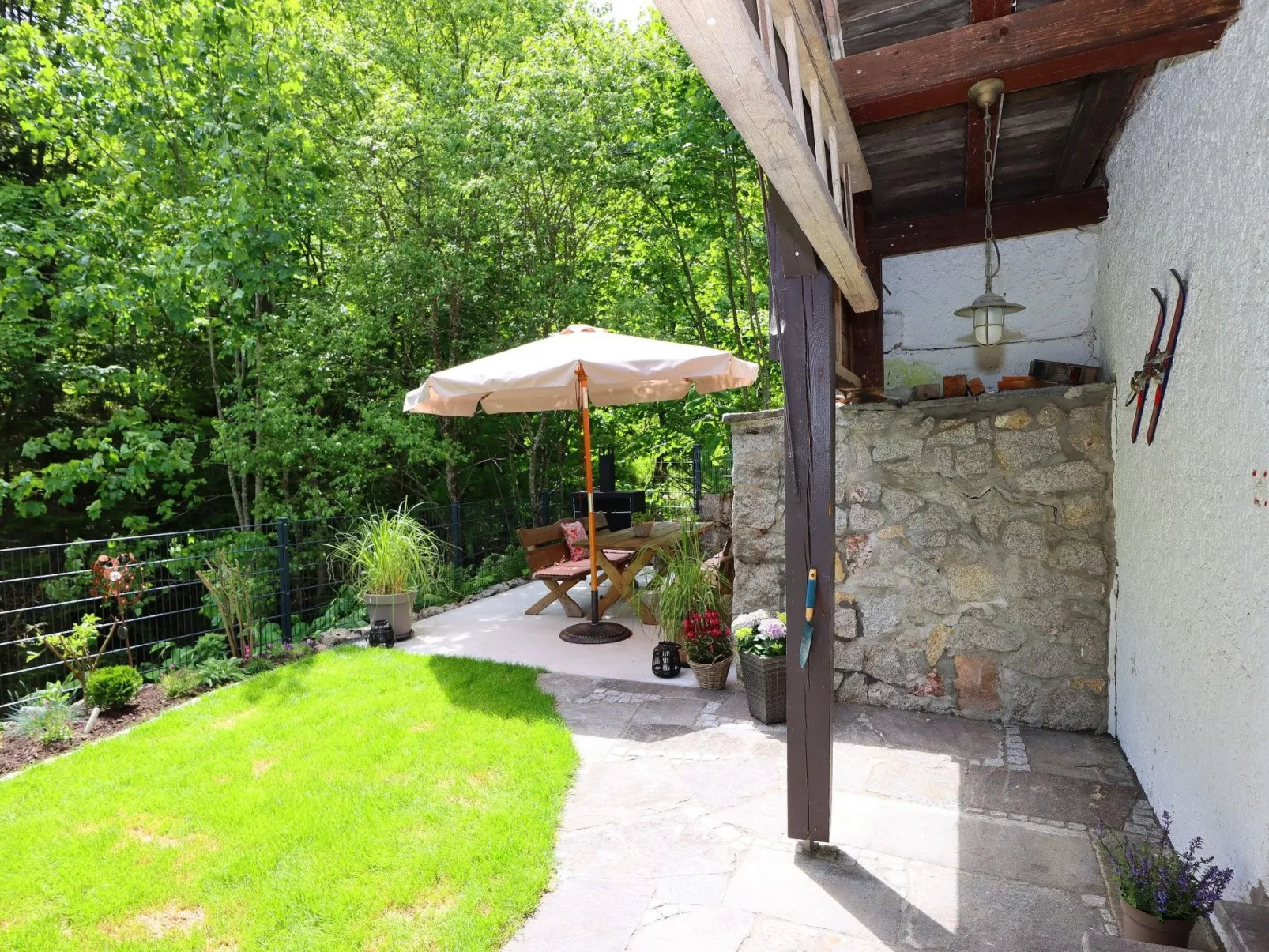 Schwarzwaldhaus St. Blasien, direkt am Bach-Buiten